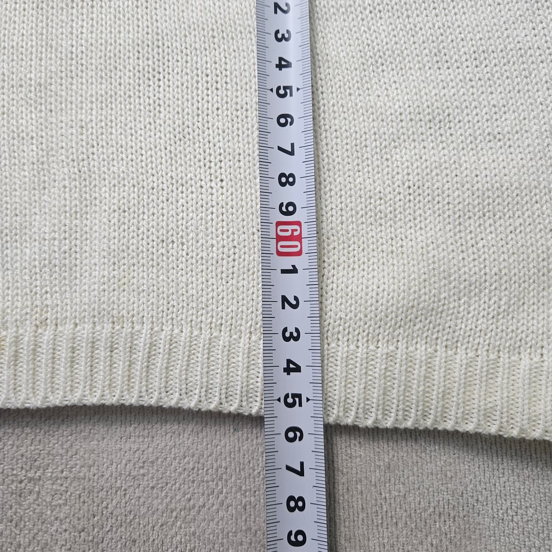 실측확인 예ONE 라운드넥 니트 0325Y 상품이미지8