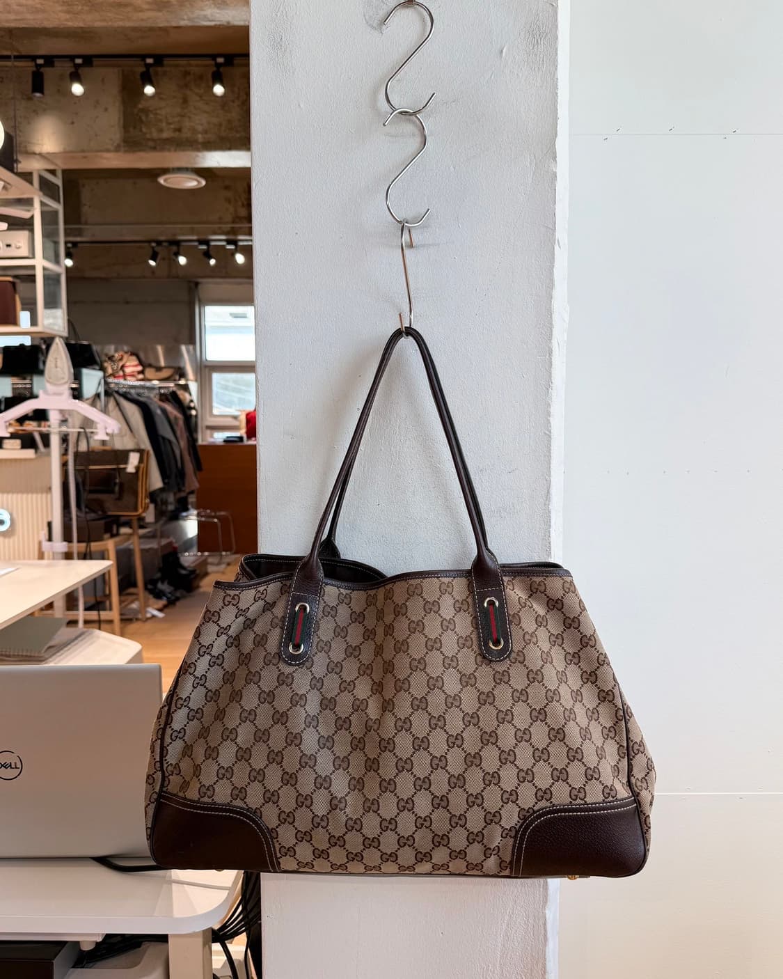 구찌 브라운 GG 캔버스 토트백 상품이미지5