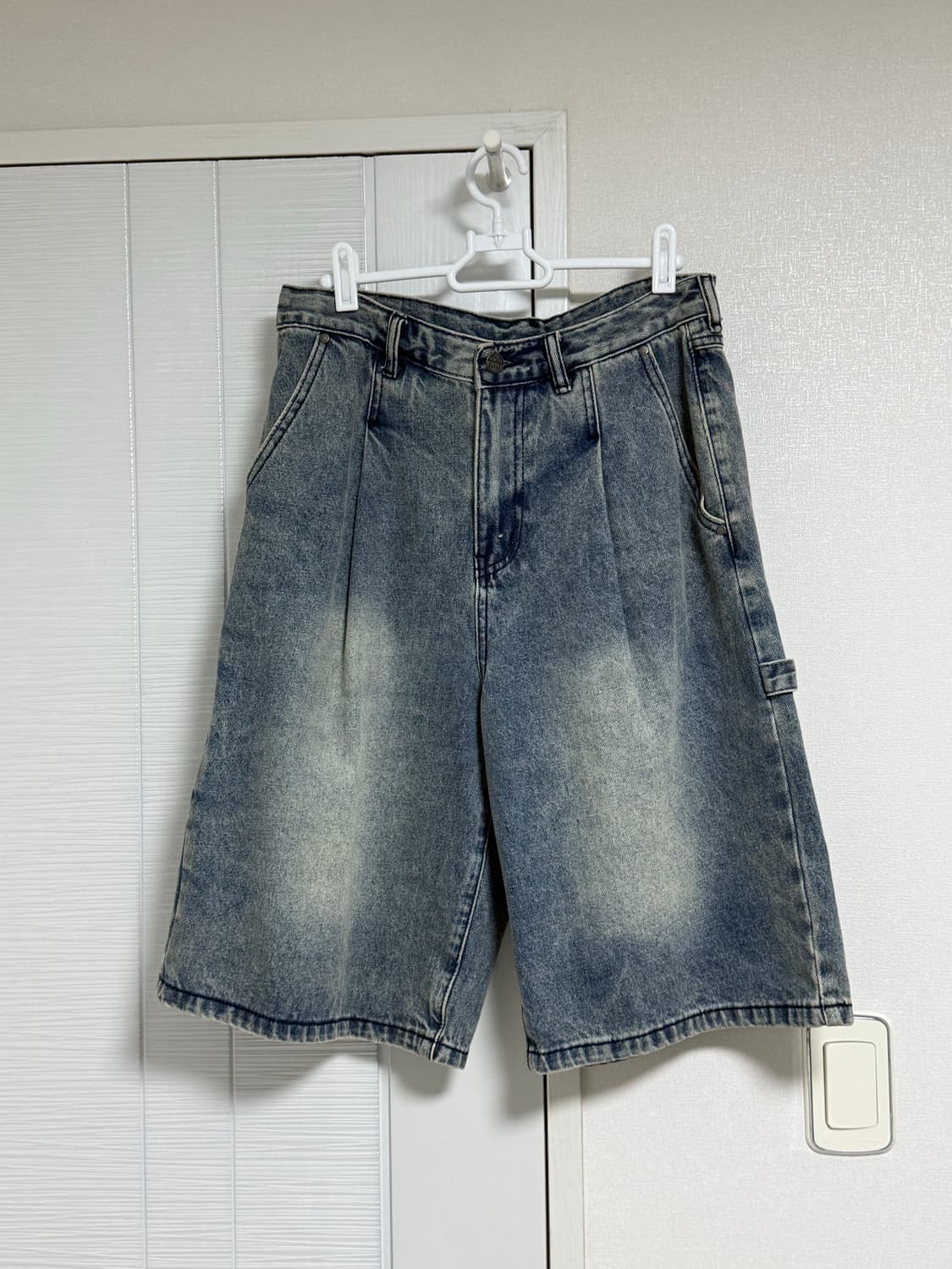 디미트리블랙 와이드 데님 버뮤다 팬츠 상품이미지1