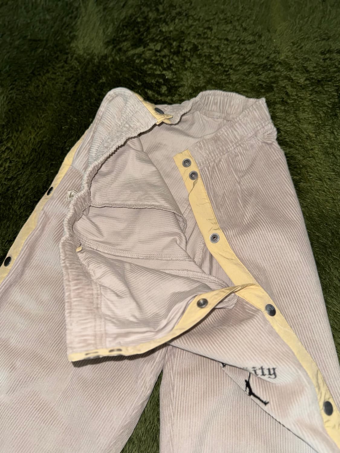 [L] 조던 X 러셀 웨스트브룩 아너 더 기프트 코듀로이 팬츠 상품이미지6