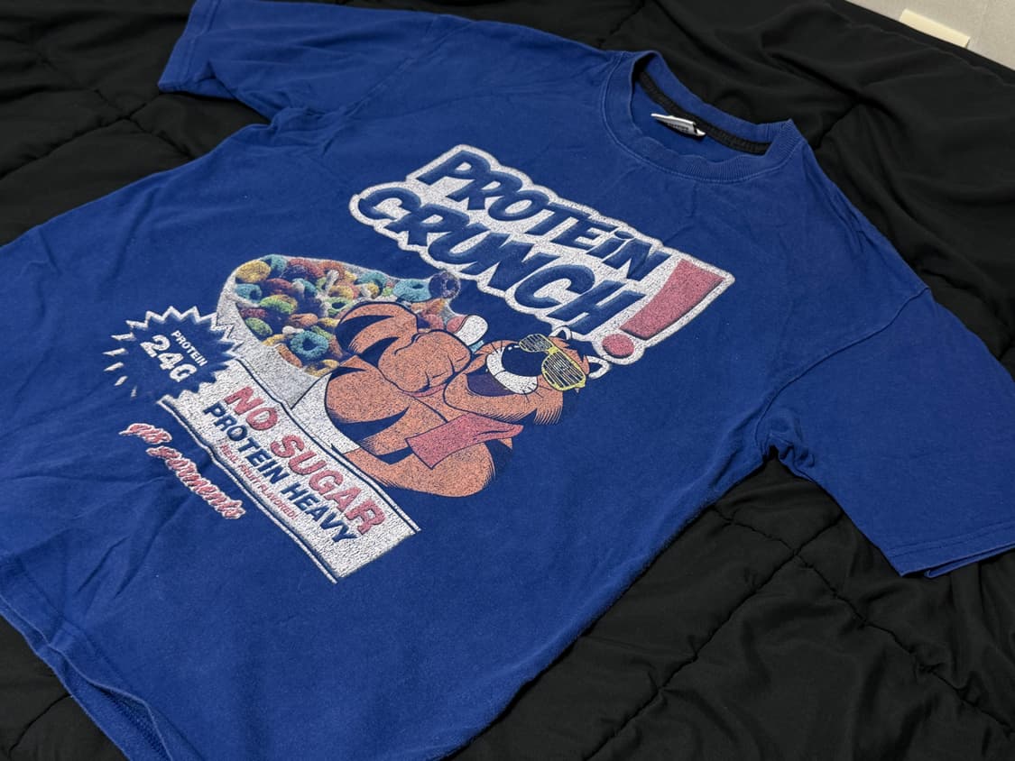 큐티에잇 가먼츠 / LS Protein Crunch Tee (Blue) 상품이미지4
