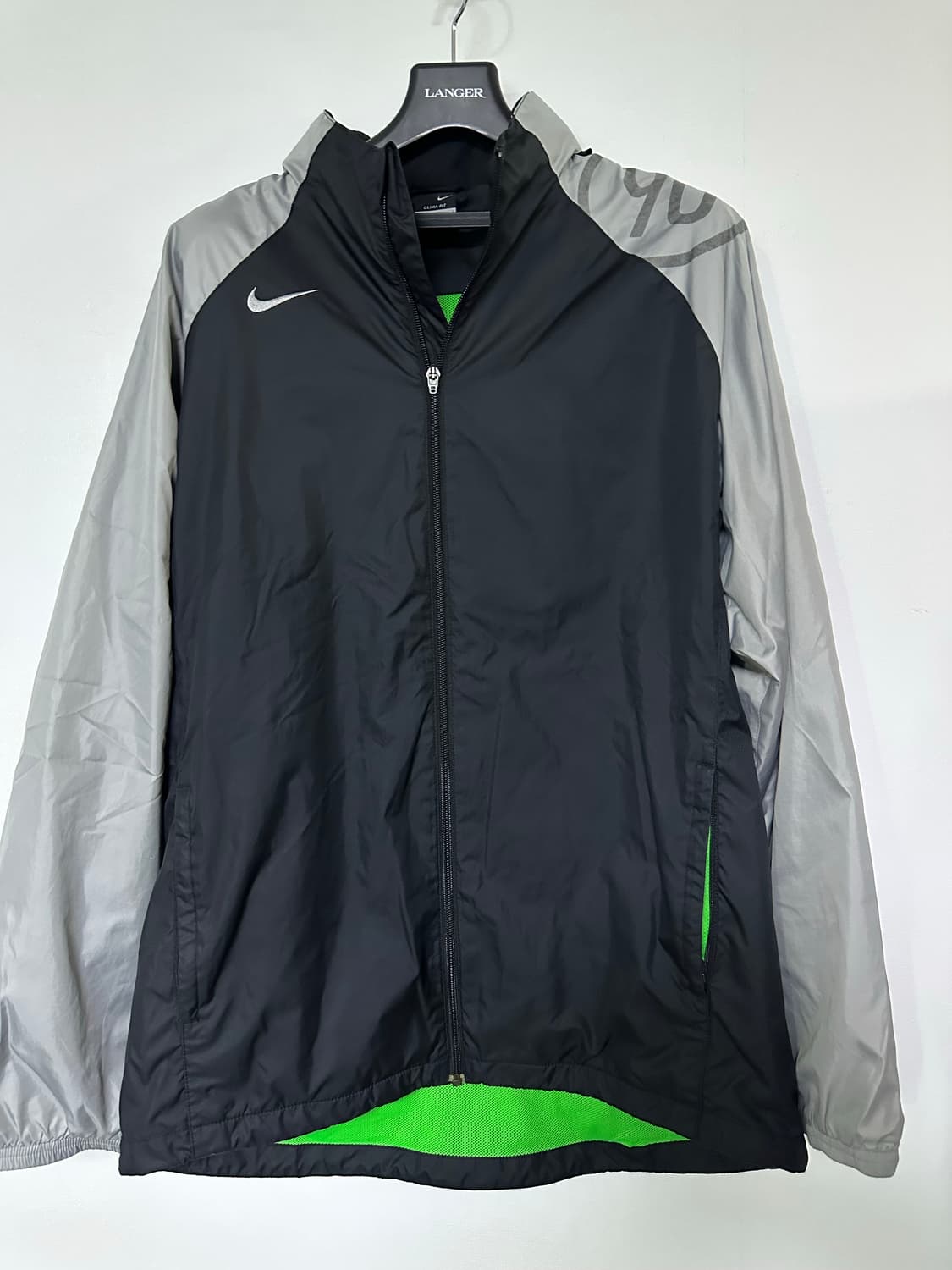 나이키 바람막이 블랙/그레이 형광색 포인트 상품이미지1