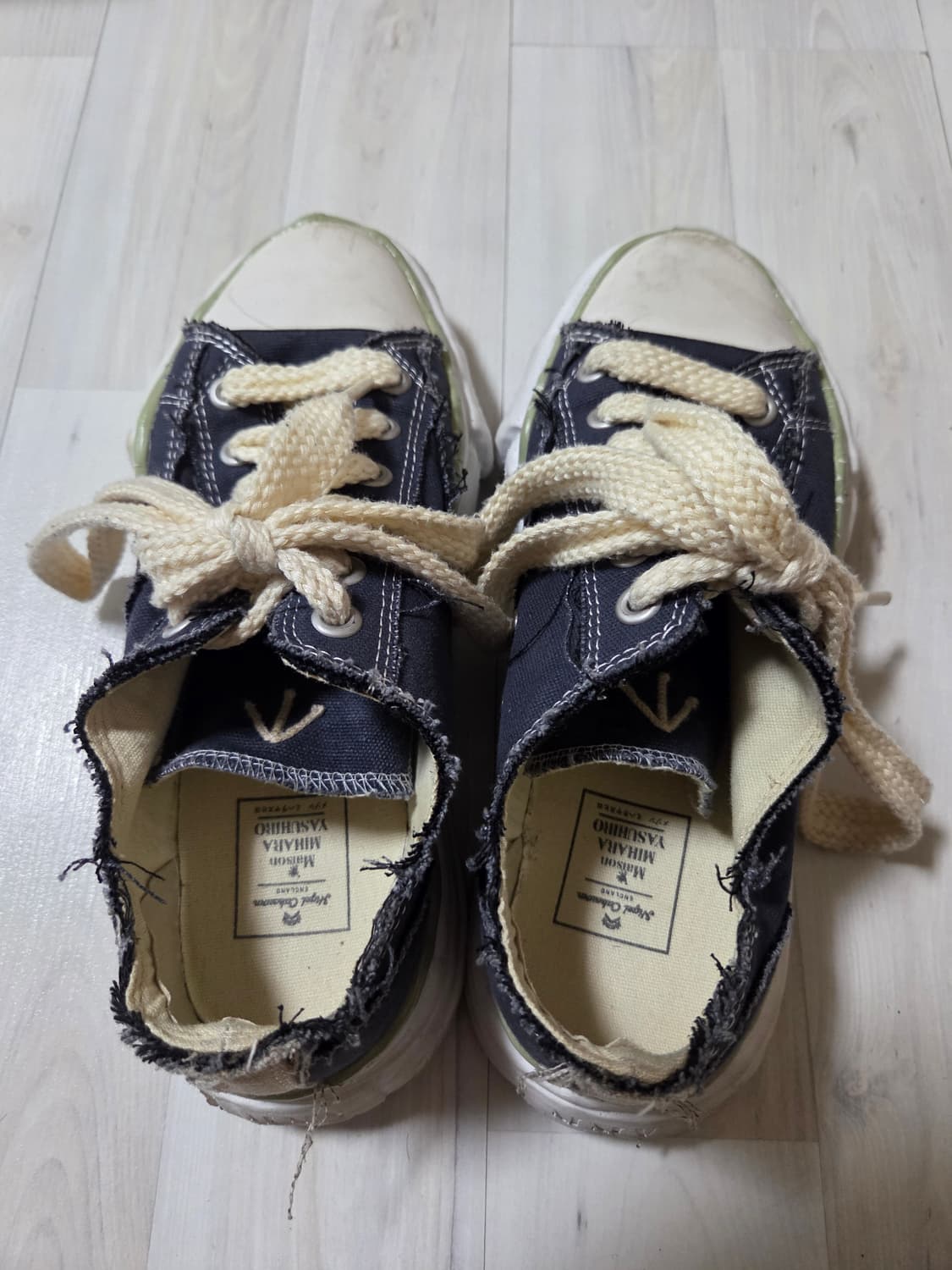 메종 미하라 야스히로 x 나이젤 카본 로우 컷 스니커즈 다크 네이비 41 상품이미지4