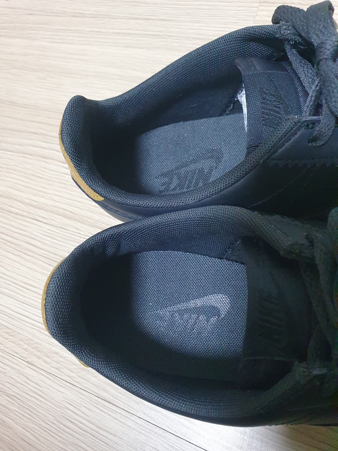 나이키 코르테즈 스니커즈 255 상품이미지8