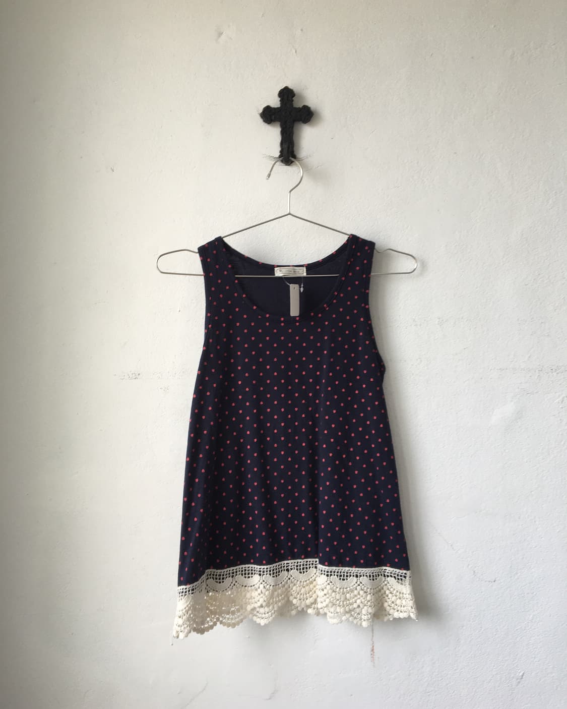Crochet trimming dot pattern sleeveless 상품이미지1
