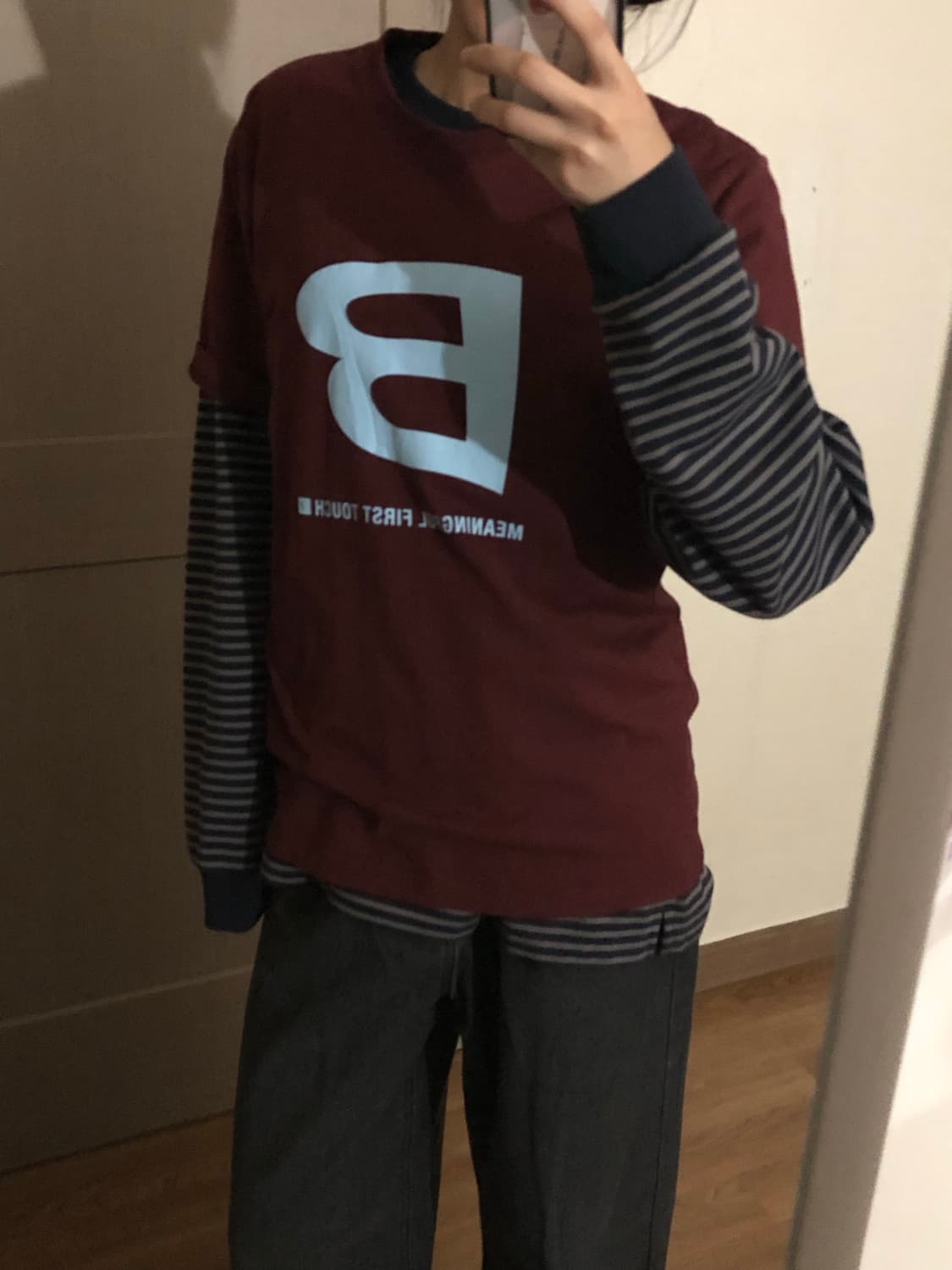 블러 반팔티 버건디 상품이미지3