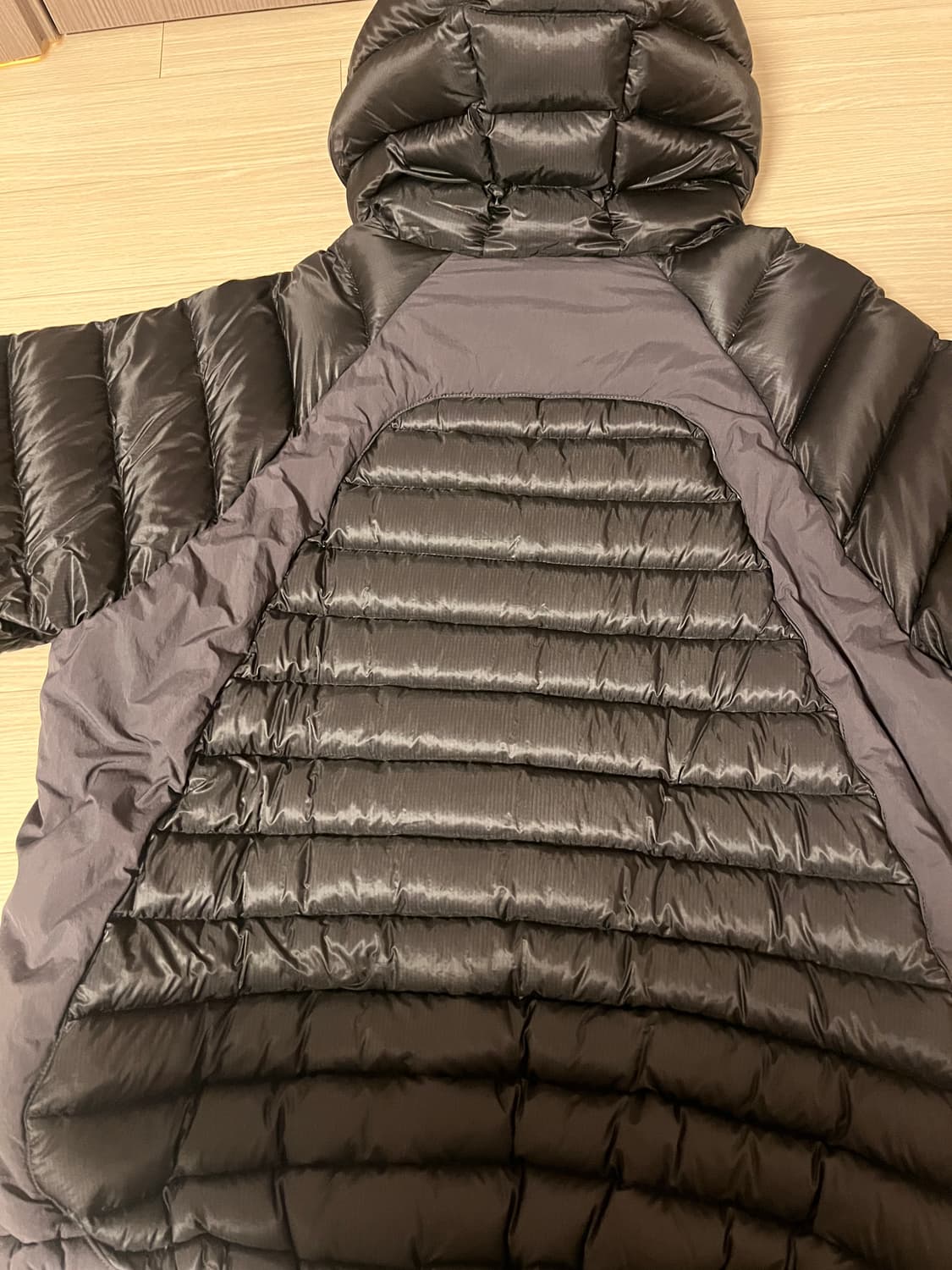 산산기어 푸퍼 자켓 24fw 2사이즈 상품이미지7