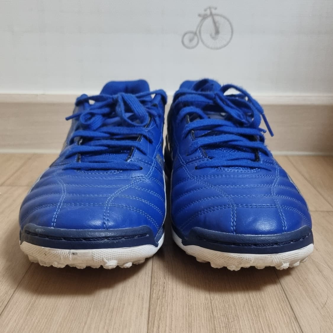 아식스 풋살화 판매합니다 상품이미지2