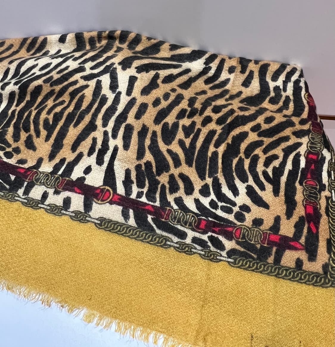 자라(ZARA) 애니멀 패턴 체인 머스타드 스카프 숄 상품이미지3