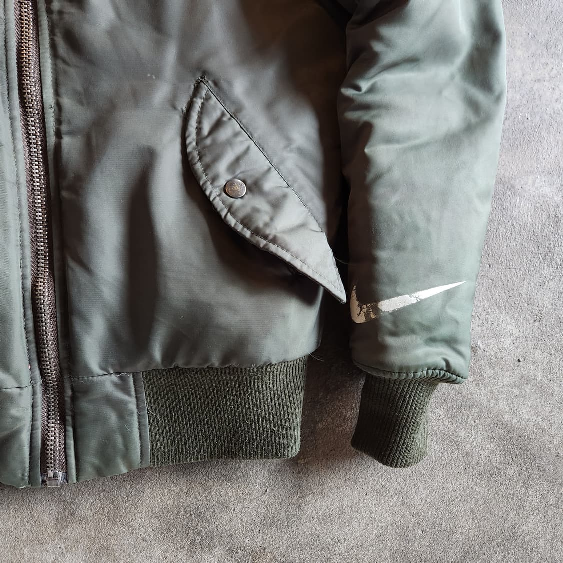 테드컴퍼니 나이키 Ma-1 항공점퍼 상품이미지5