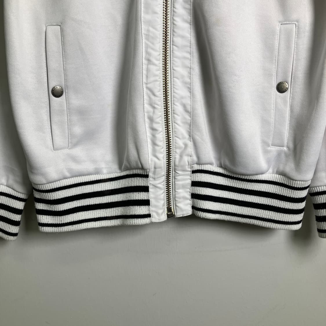 버버리 블랙라벨 화이트 트랙 집업 자켓 상품이미지5