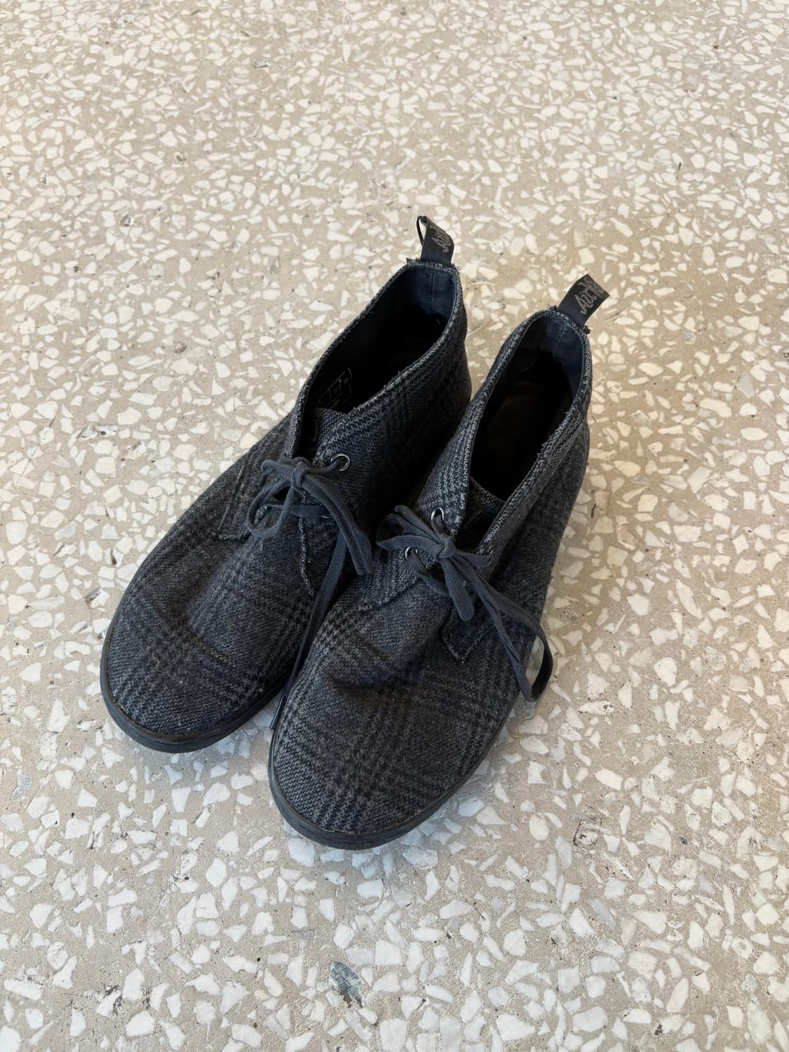 Dr.Martens check shoes 상품이미지1
