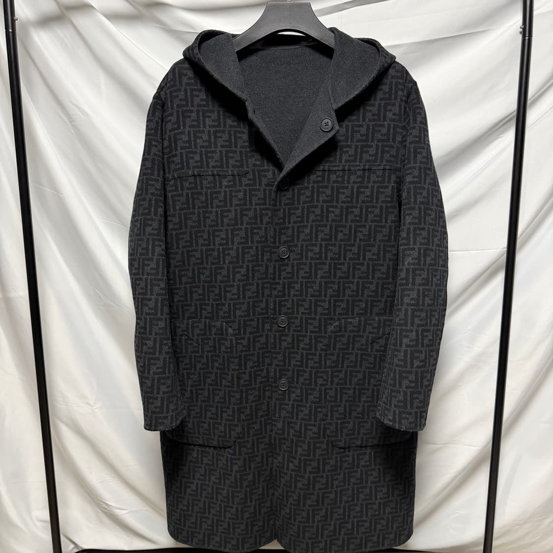 [S+급/54] 펜디 리버서블 캐시미어 후드 코트 블랙 상품이미지5