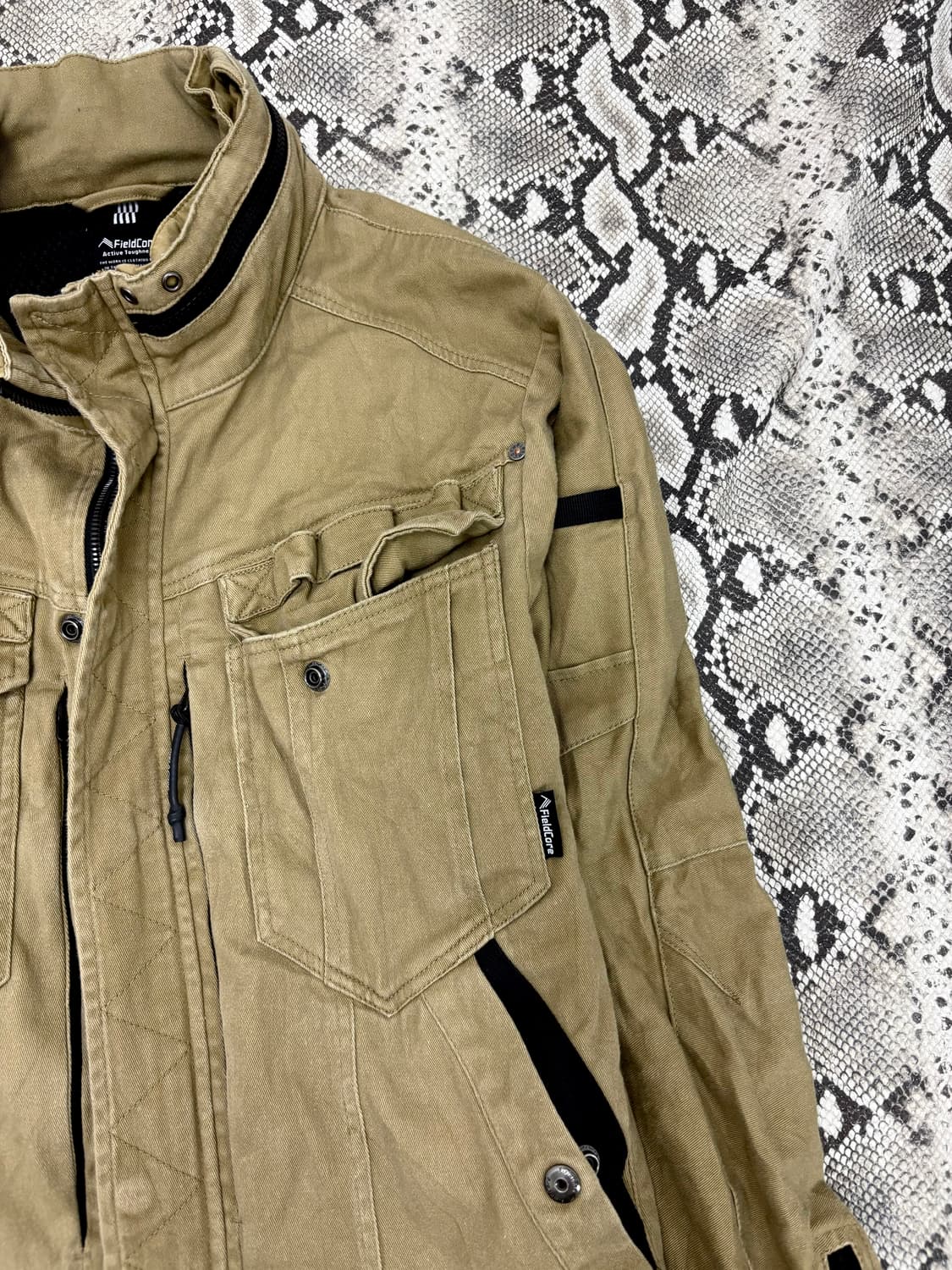“FieldCore” Multi Pocket detail Jacket 상품이미지8