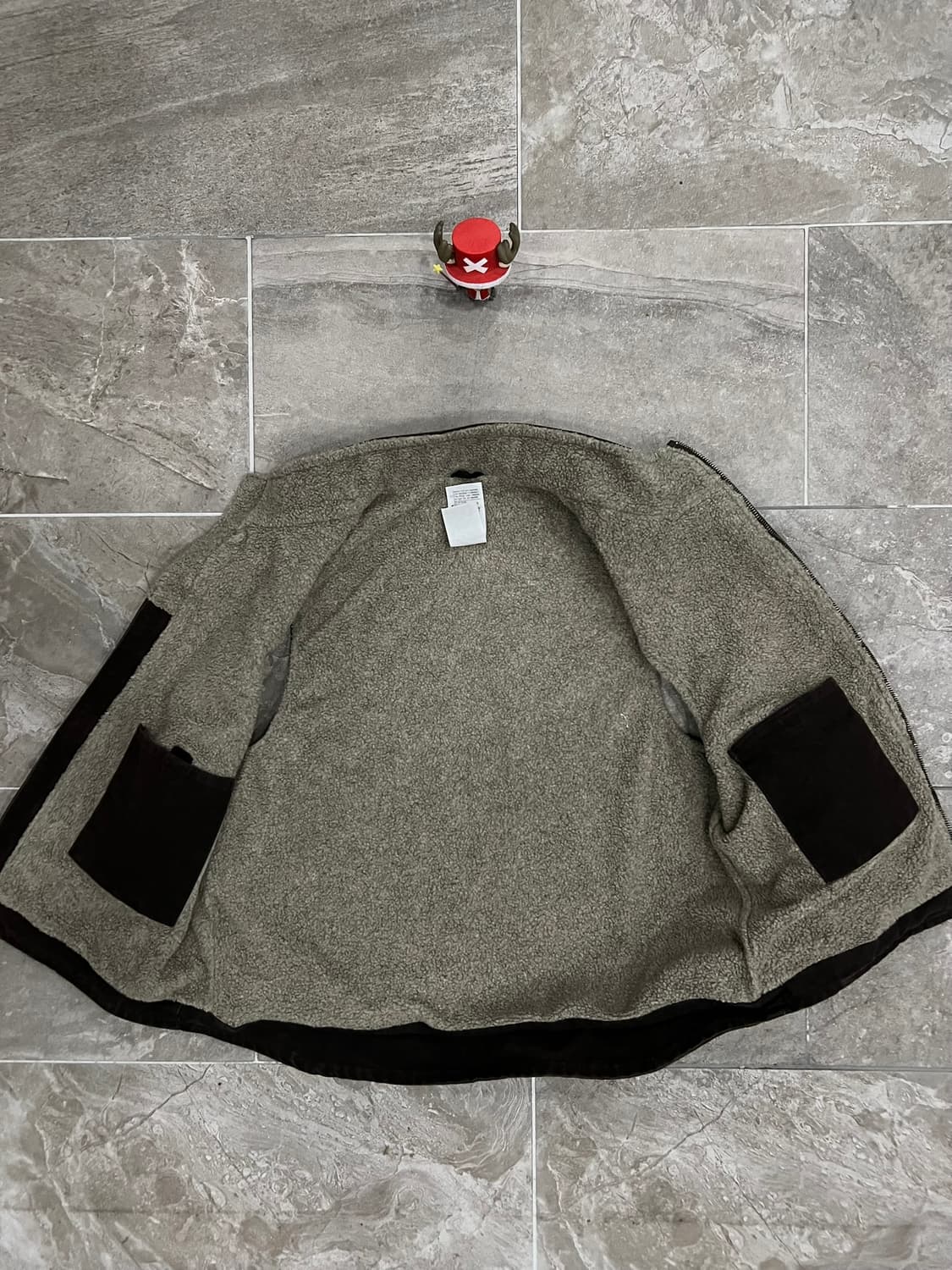 (L)칼하트 셰르파 넥 조끼베스트 V33 DKB 다크브라운 상품이미지3