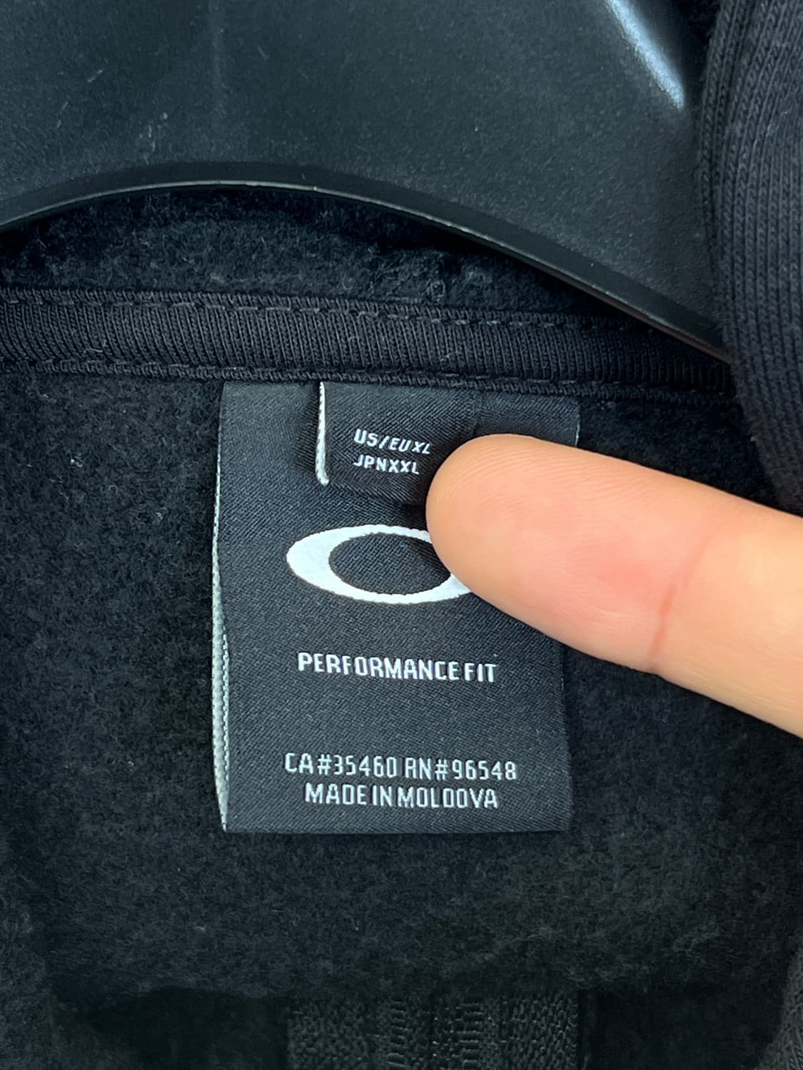 오클리 빅로고 블랙 후드 집업 상품이미지4