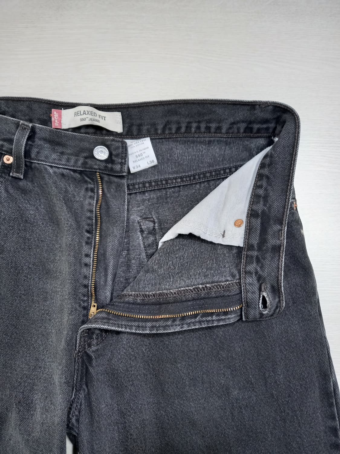 33 03's 리바이스550 RELAXED 테이퍼드핏 블랙 33-437 상품이미지8