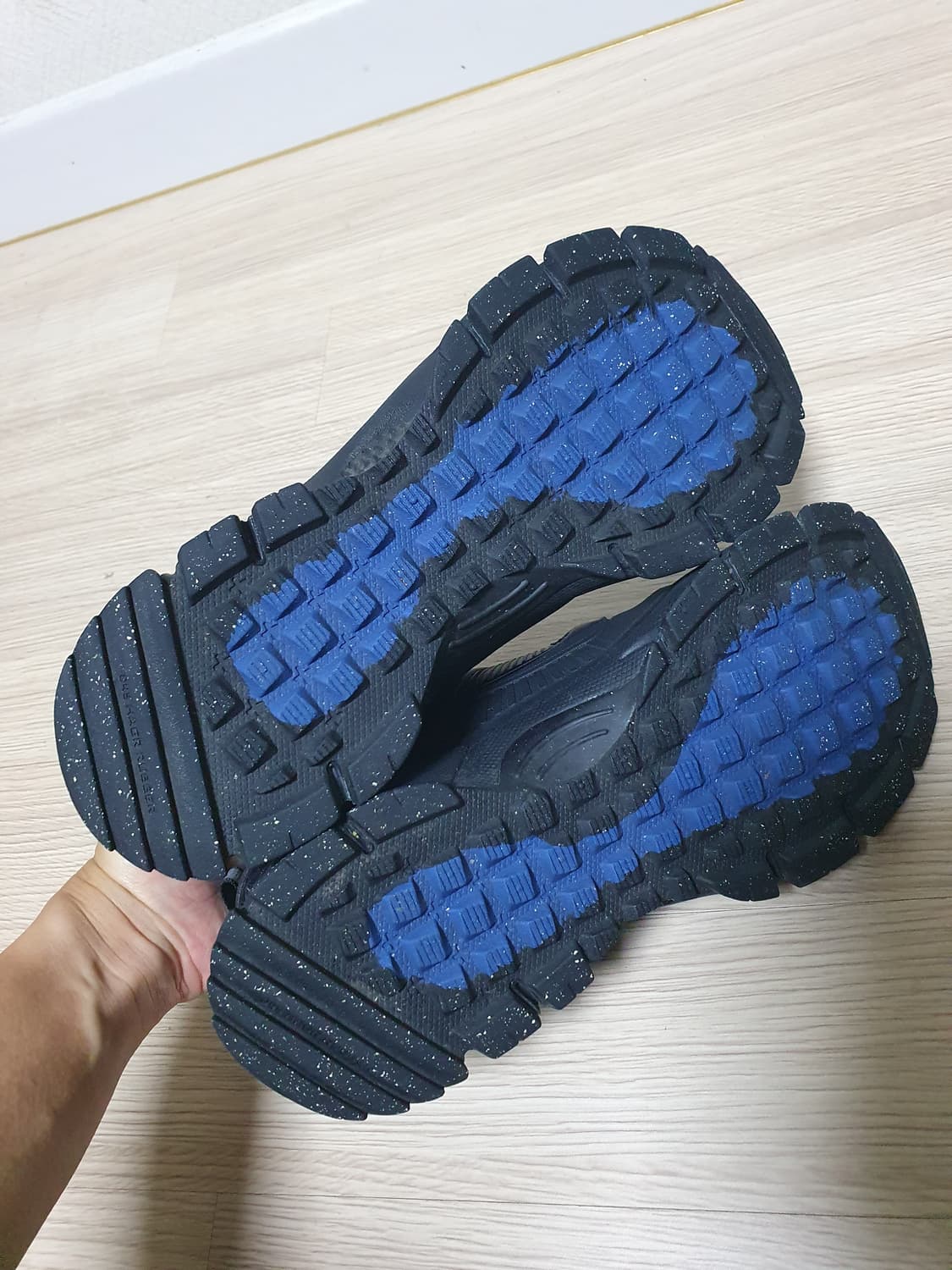 나이키 줌 보메로 롬 블랙 레이서블루 250 상품이미지8