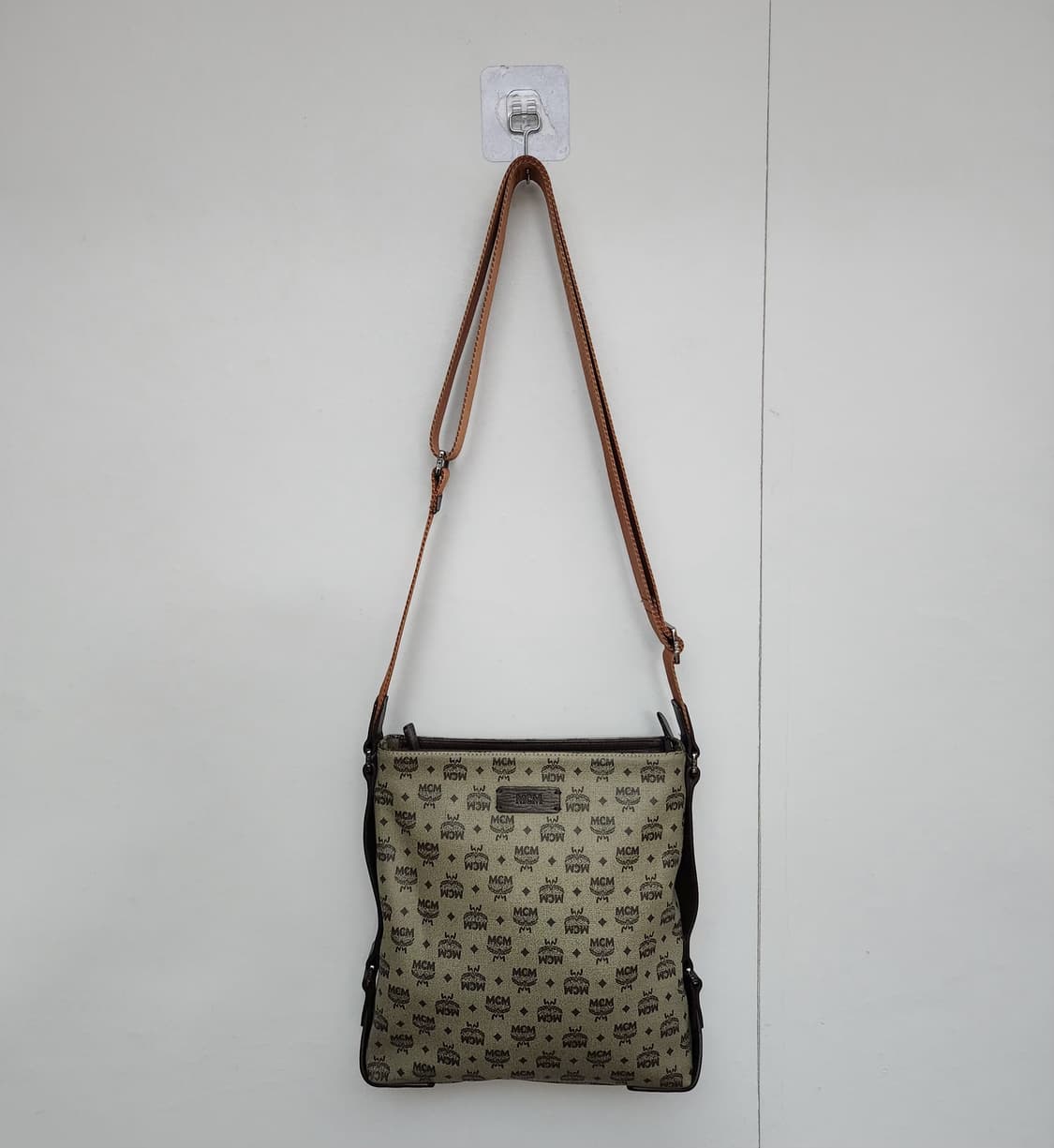 MCM 엠씨엠 숄더백 크로스백 상품이미지1