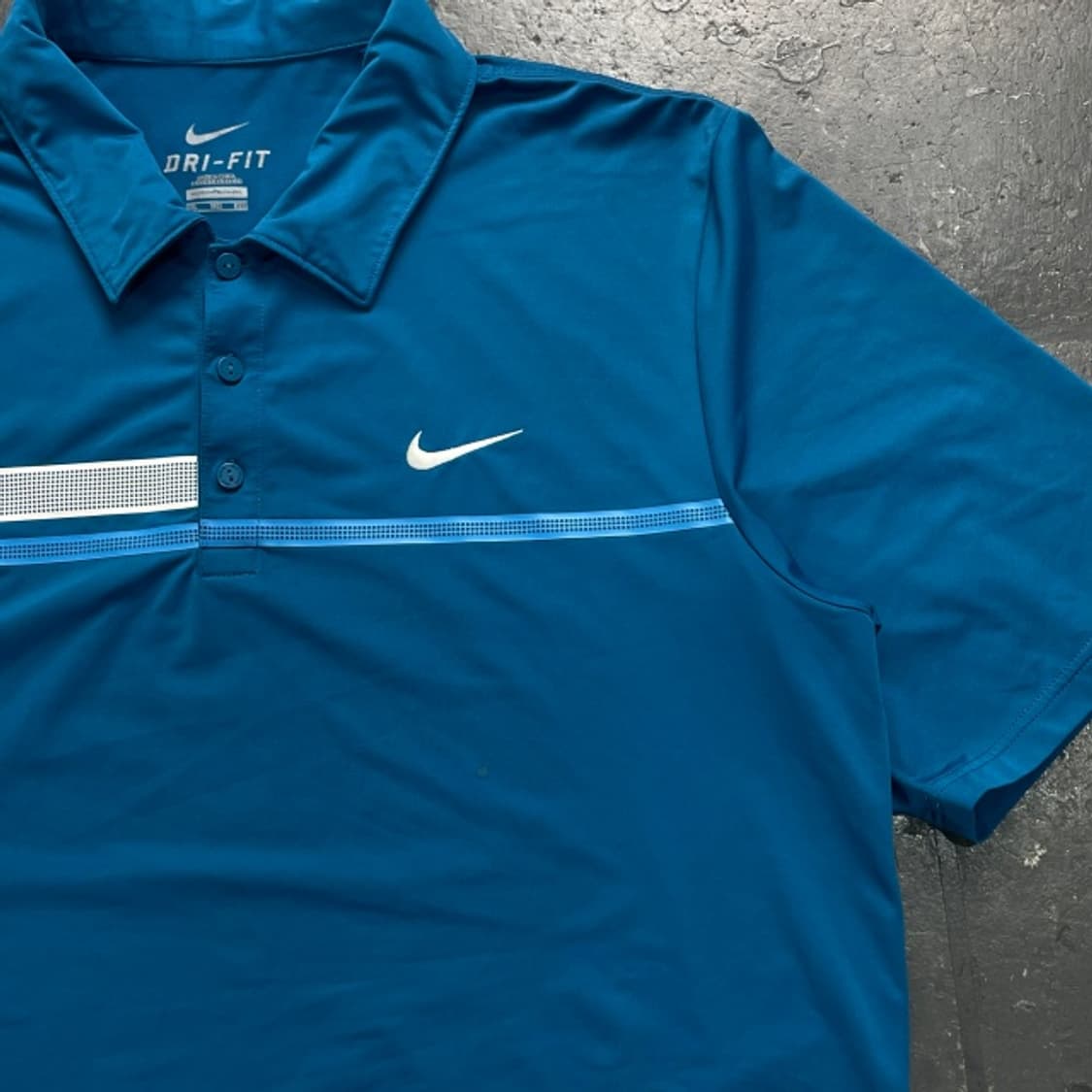 105 나이키 드라이핏 카라티  상품이미지2