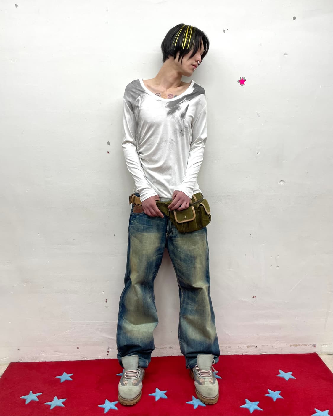 Graphic Shirring Strap White Long Sleeve 상품이미지6