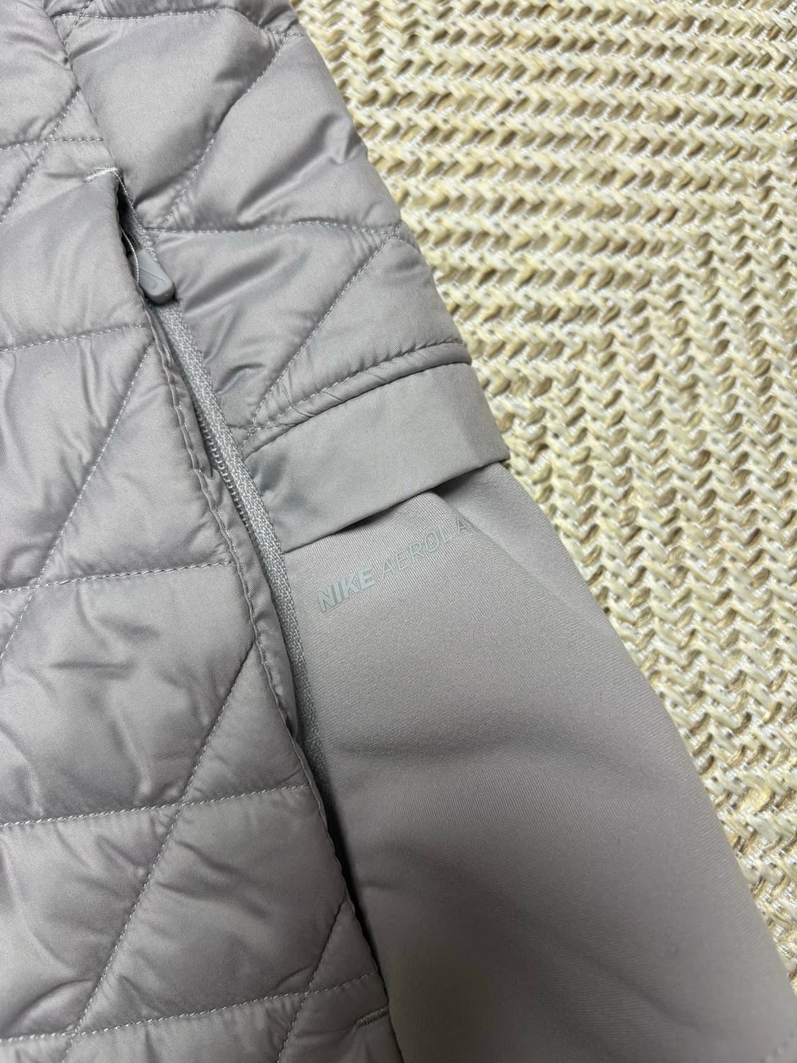 나이키 에어로레이어 베스트 나이키조끼 나이키베스트 러닝 경량조끼 러닝조끼 상품이미지3