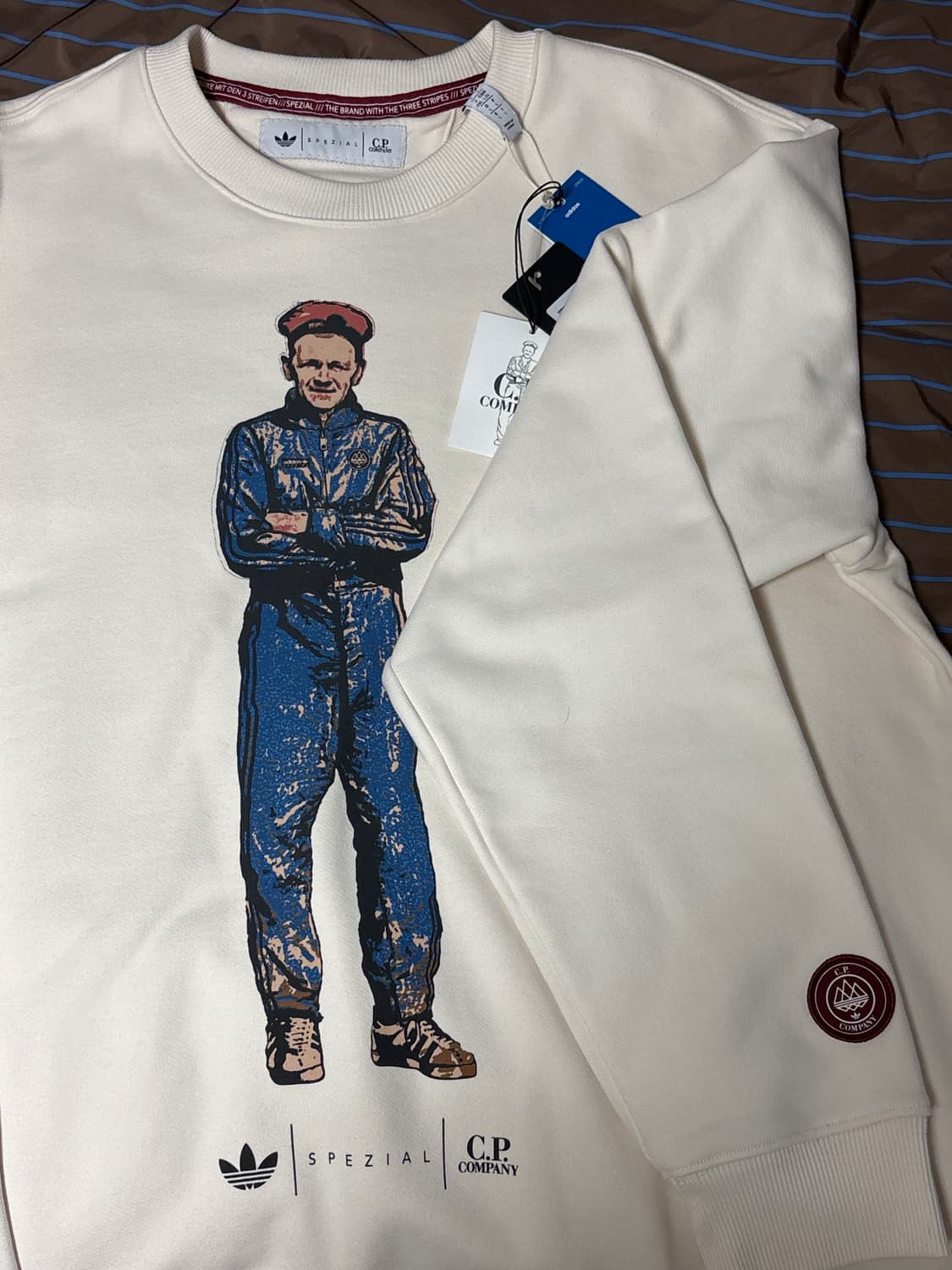 아디다스 스페지알 cp컴퍼니 맨투맨 상품이미지4