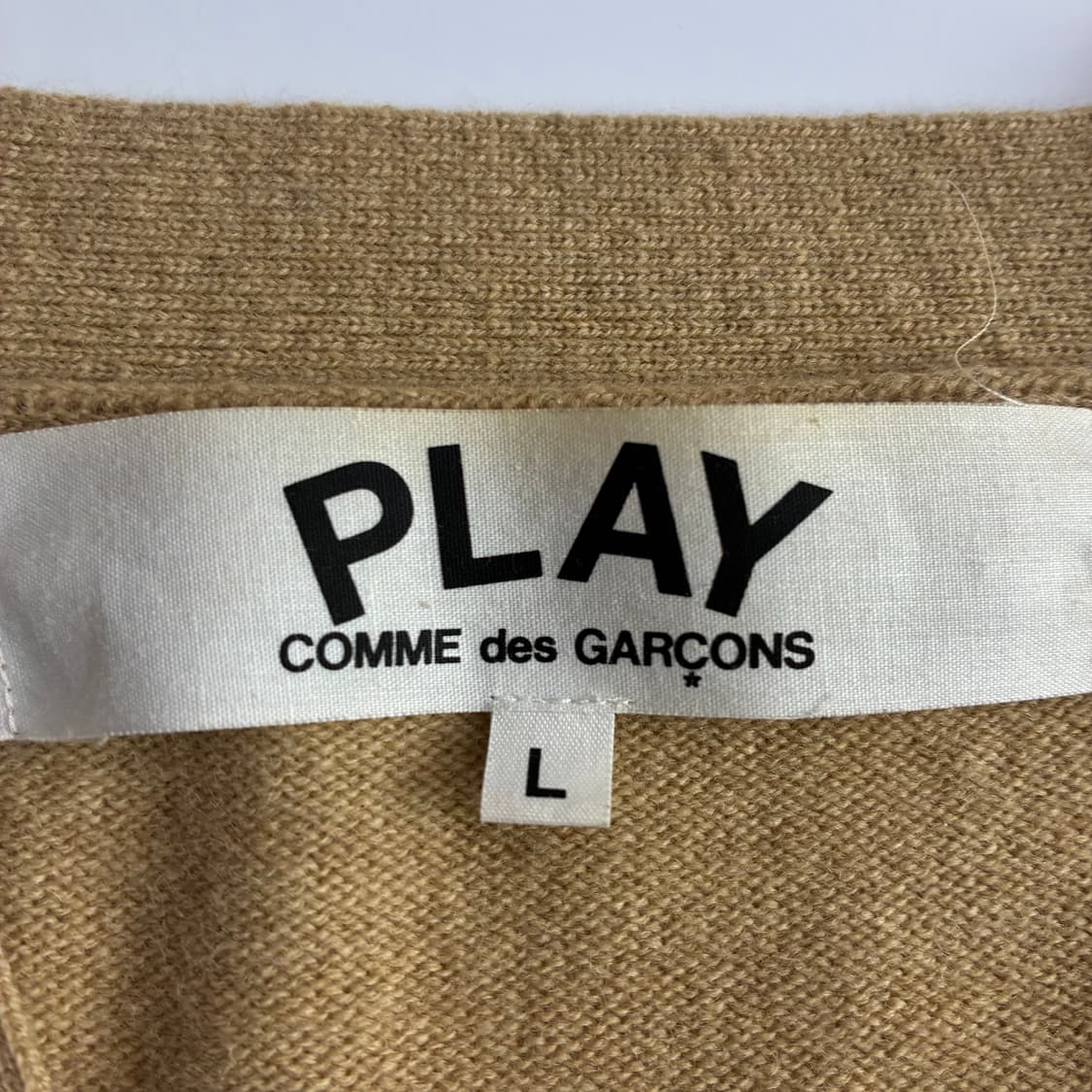 Comme des garsons 꼼데가르송 베이지 블랙 와펜 가디건 상품이미지4
