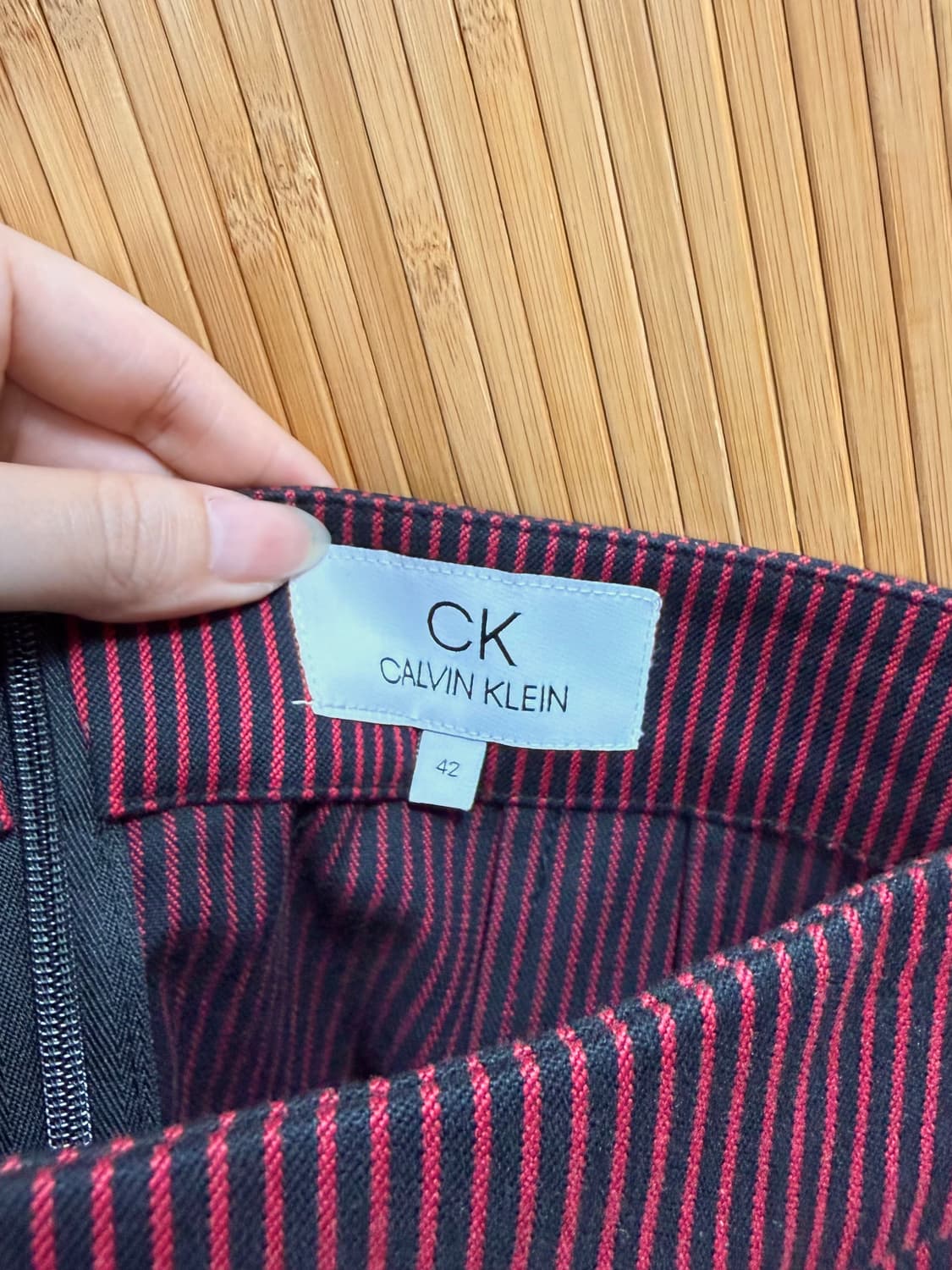 CK 캘빈클라인 스트라이프 미디스커트 상품이미지3