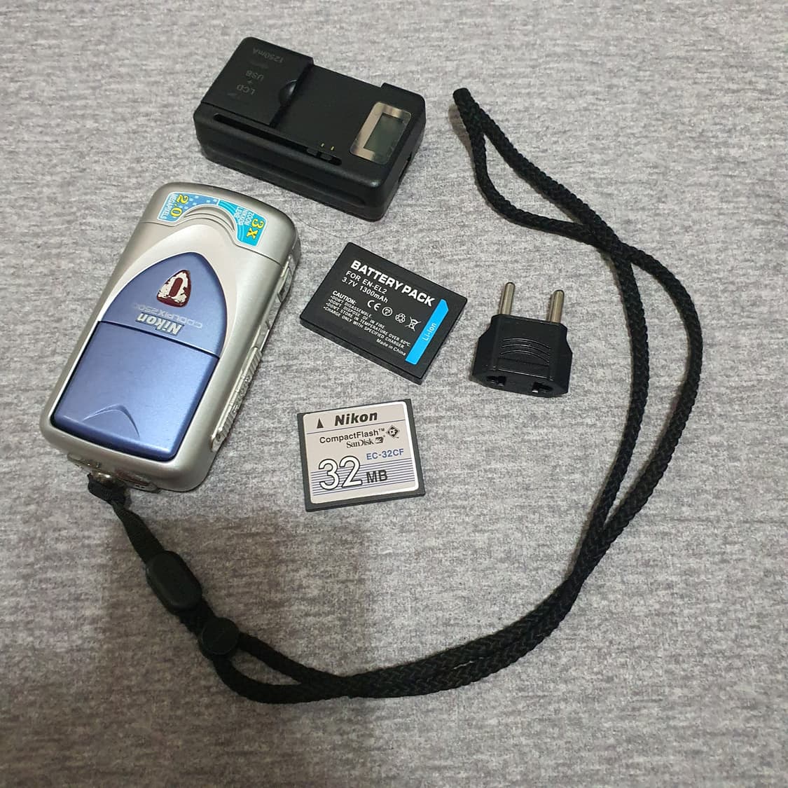 니콘 쿨픽스 2500 레트로 빈티지 y2k 디카 상품이미지10