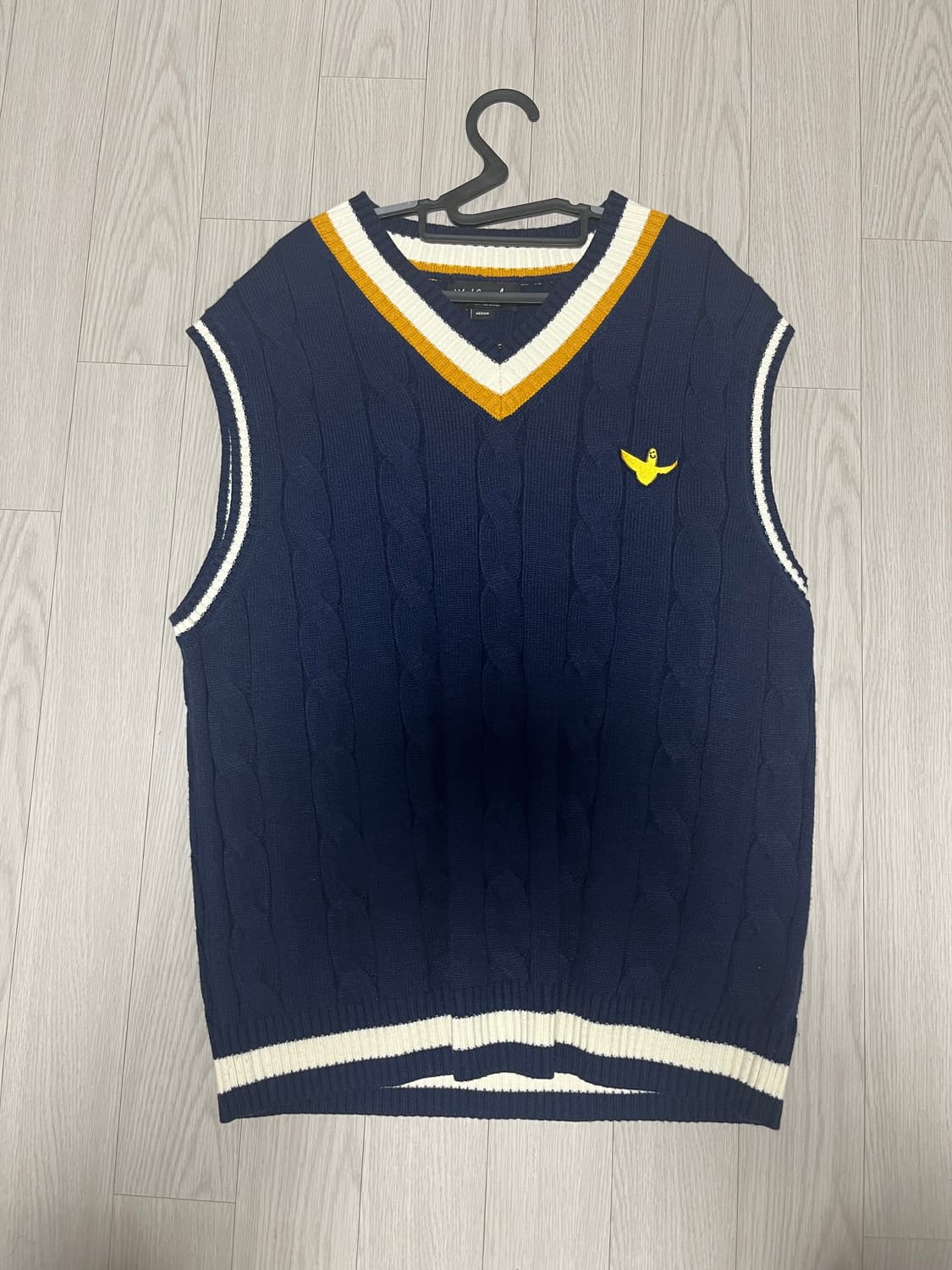 마크 곤잘레스 니트조끼 상품이미지1