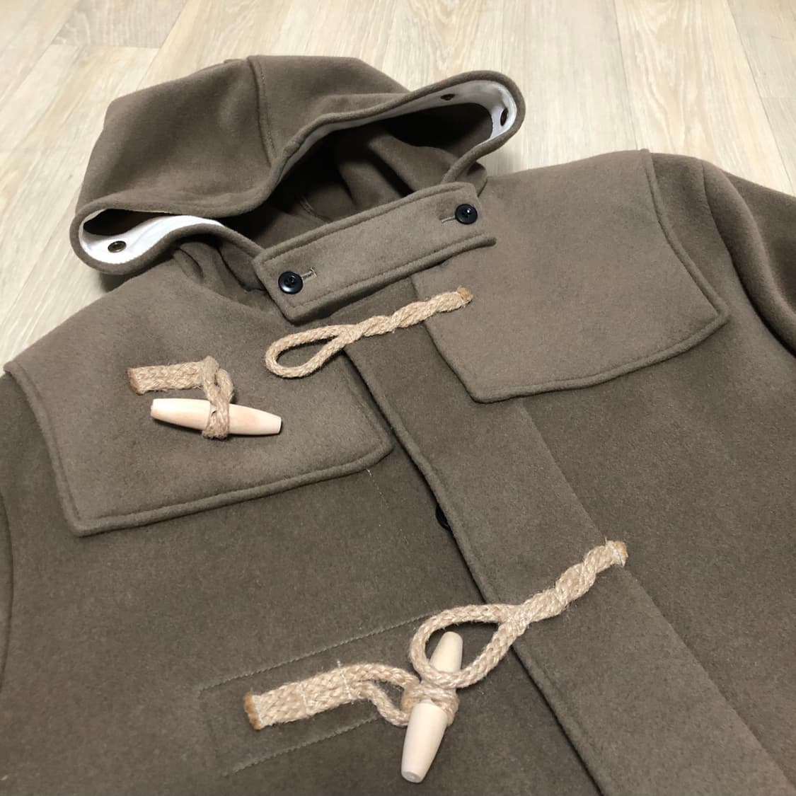 (L) 비바스튜디오 VIVA STUDIO 오버핏후드 더플코트 카키브라운 상품이미지3