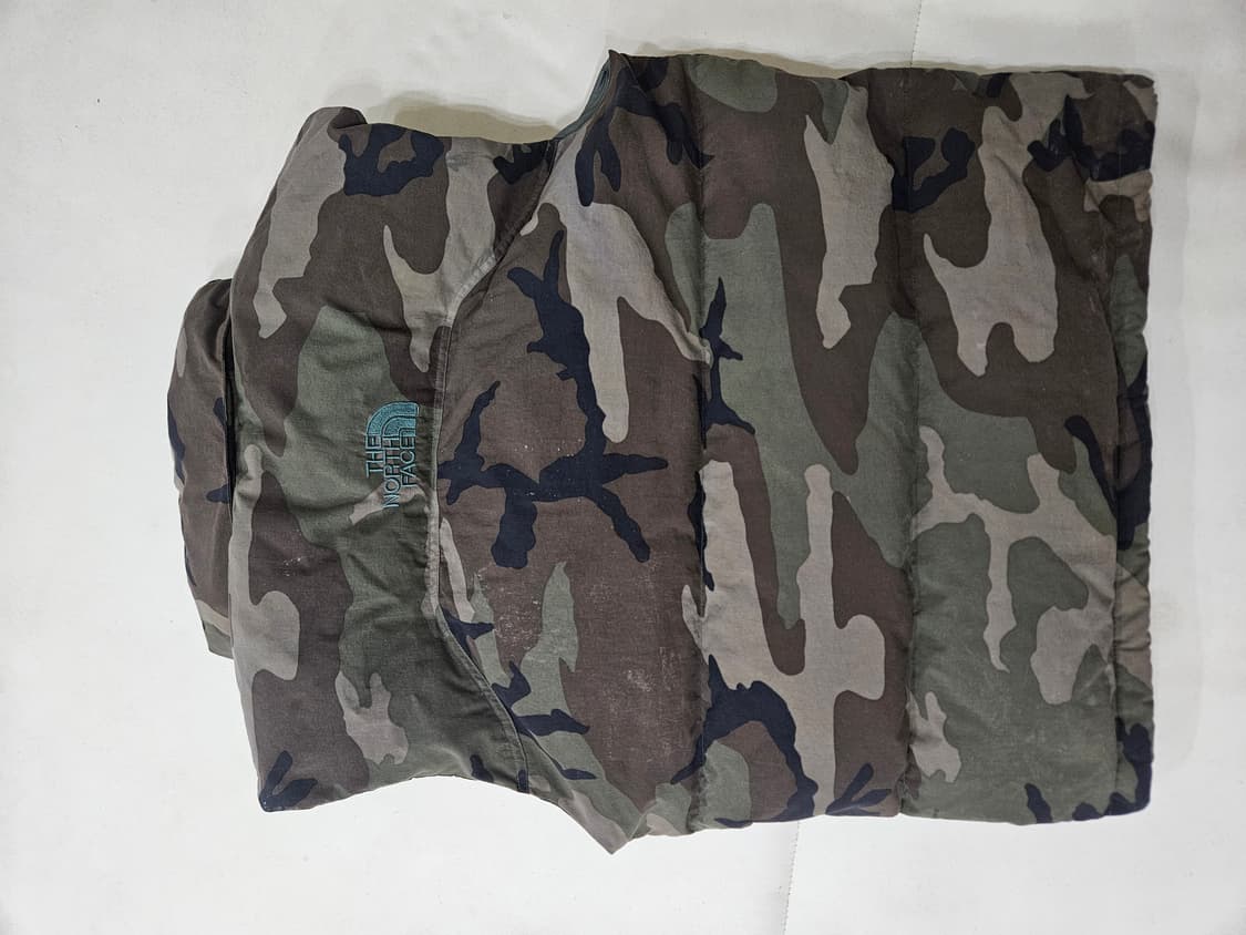 노스페이스 카모 센터로고 패딩조끼 눕시 상품이미지8