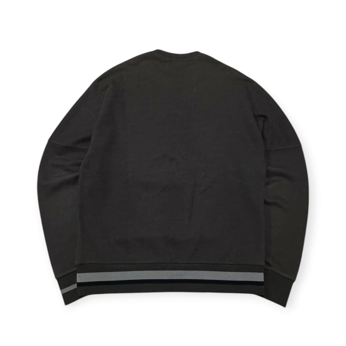 시스템  유화 프린팅 쵸코색상 맨투맨 상품이미지4