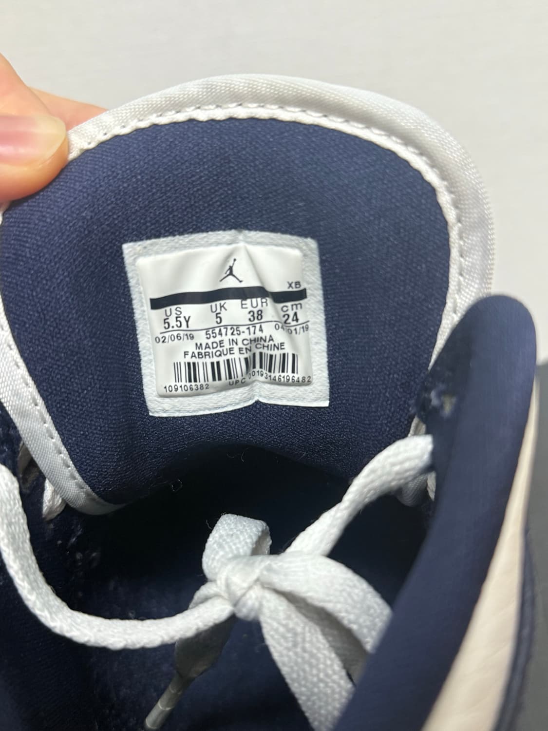 조던1 MID 네이비/화이트 240mm 상품이미지6