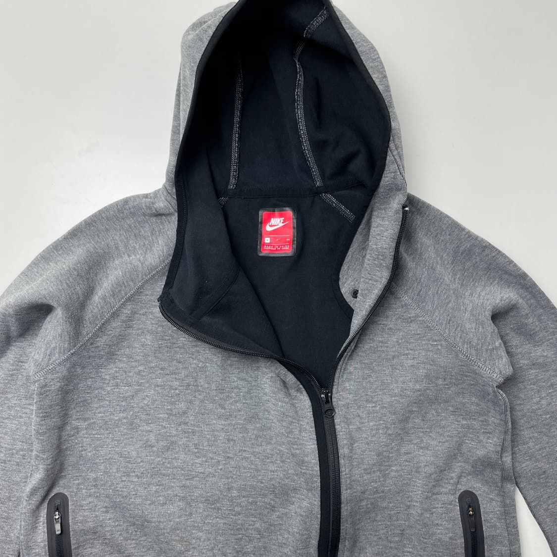 [중고] 나이키 테크팩 후드집업 그레이 여성 상품이미지3