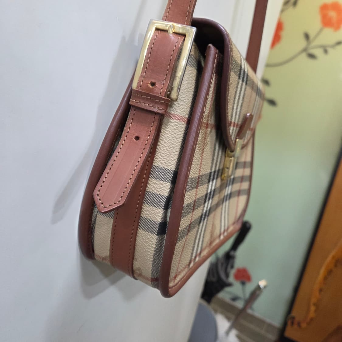 버버리 노바체크 크로스백 상품이미지4