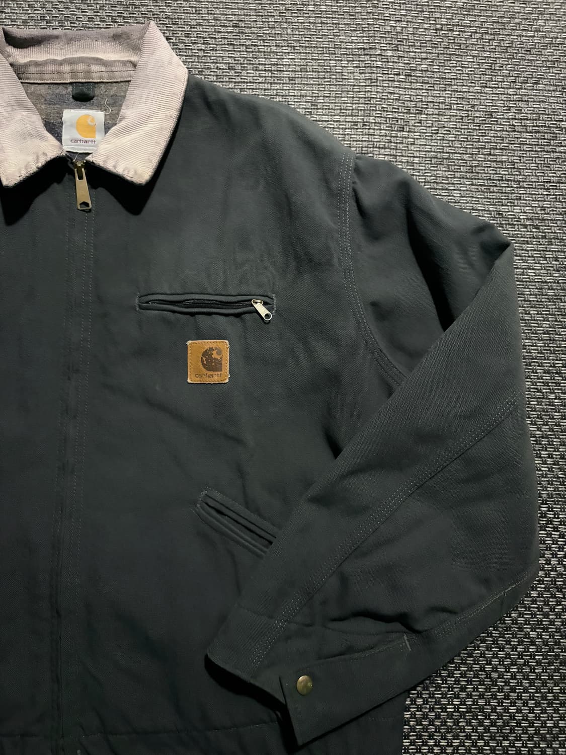 칼하트 디트로이트 J129 OLV 올리브 L USA🇺🇸 상품이미지3