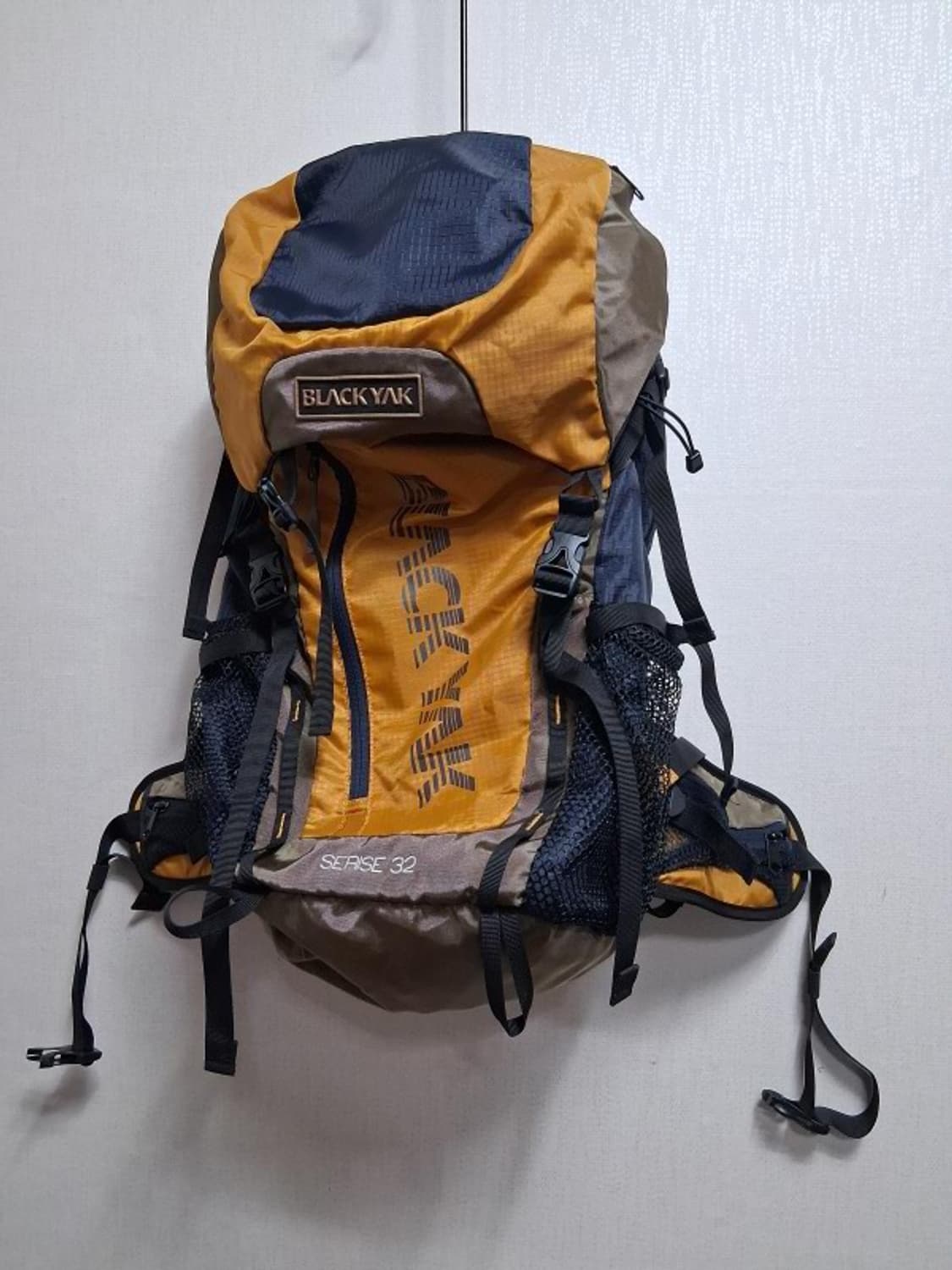 블랙야크 등산배낭 32L 거의새거컨디션
 상품이미지1
