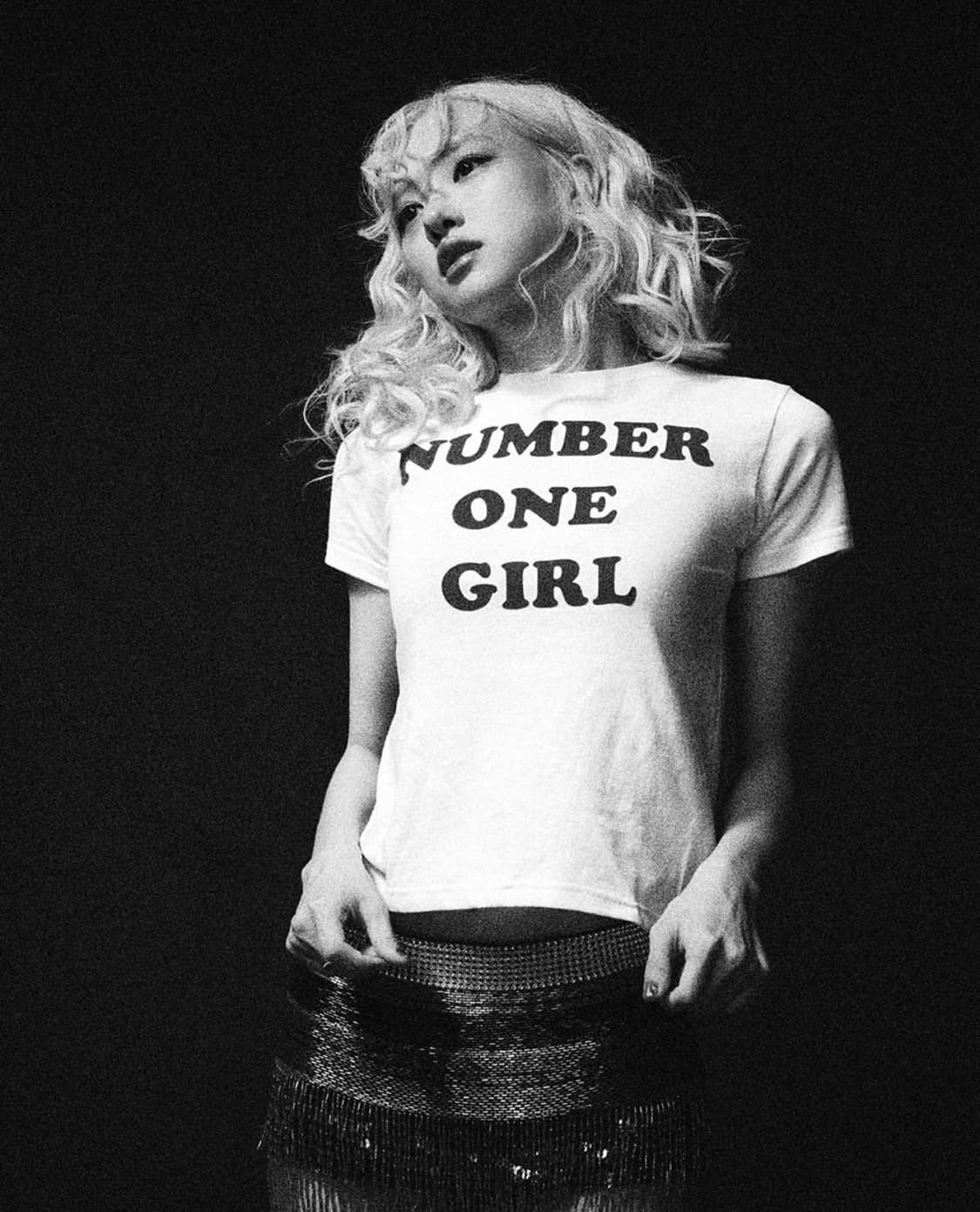 로제 팝업 티셔츠 number one girl 상품이미지10