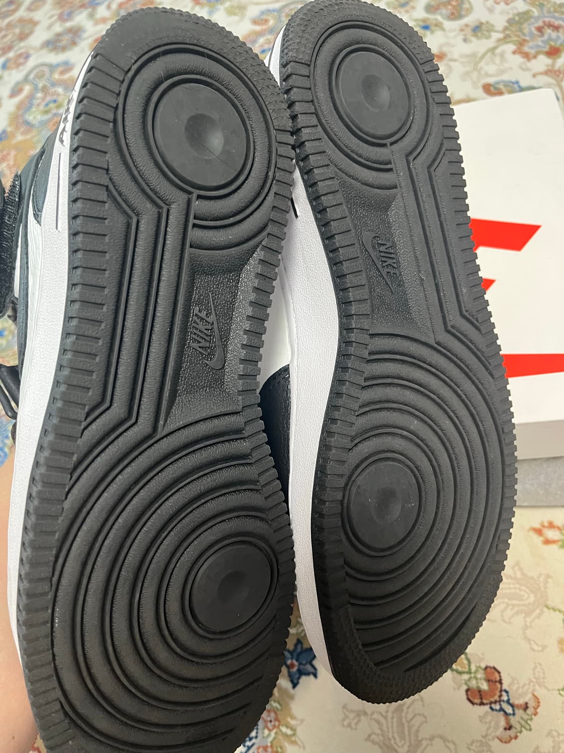 나이키 x 스투시 에어포스1 미드 275 상품이미지3