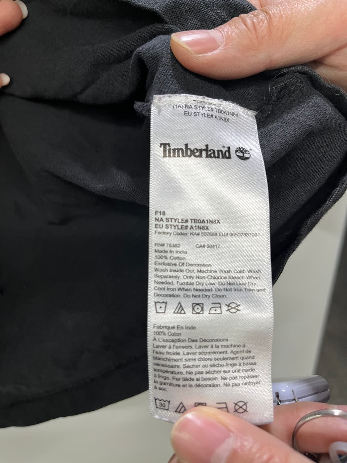 팀버랜드 블랙 반팔티 M 사이즈 상품이미지5