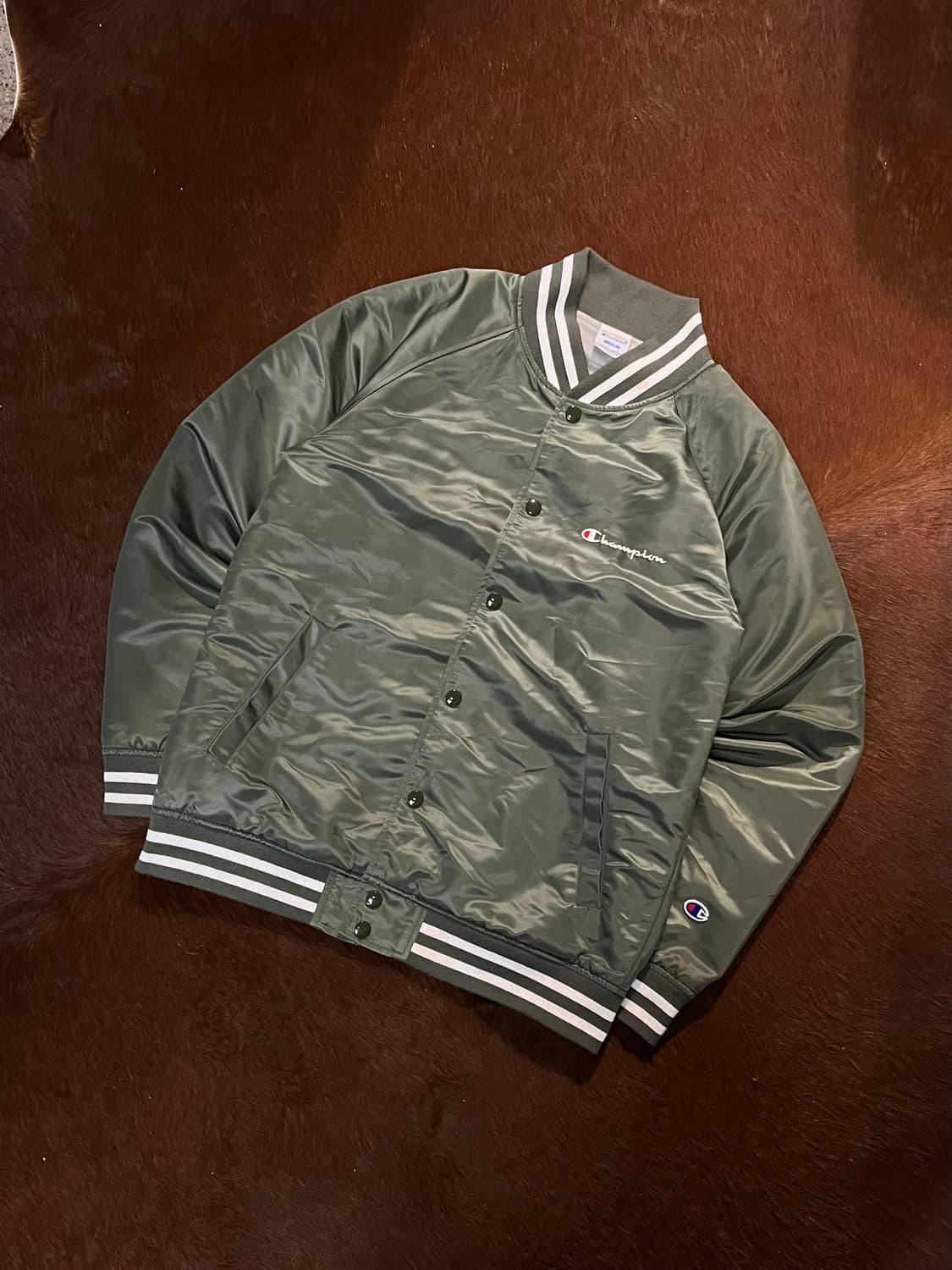 챔피온 올리브 새틴 바시티 자켓 상품이미지3