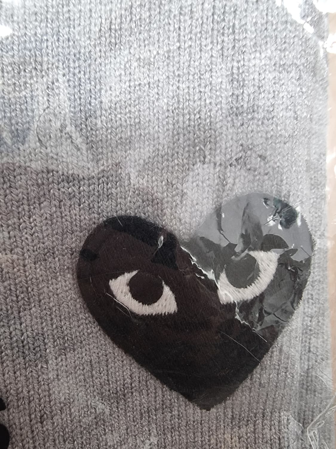 정품)새상품)남여공용 브이넥 꼼데가르송 블랙와펜 상품이미지2