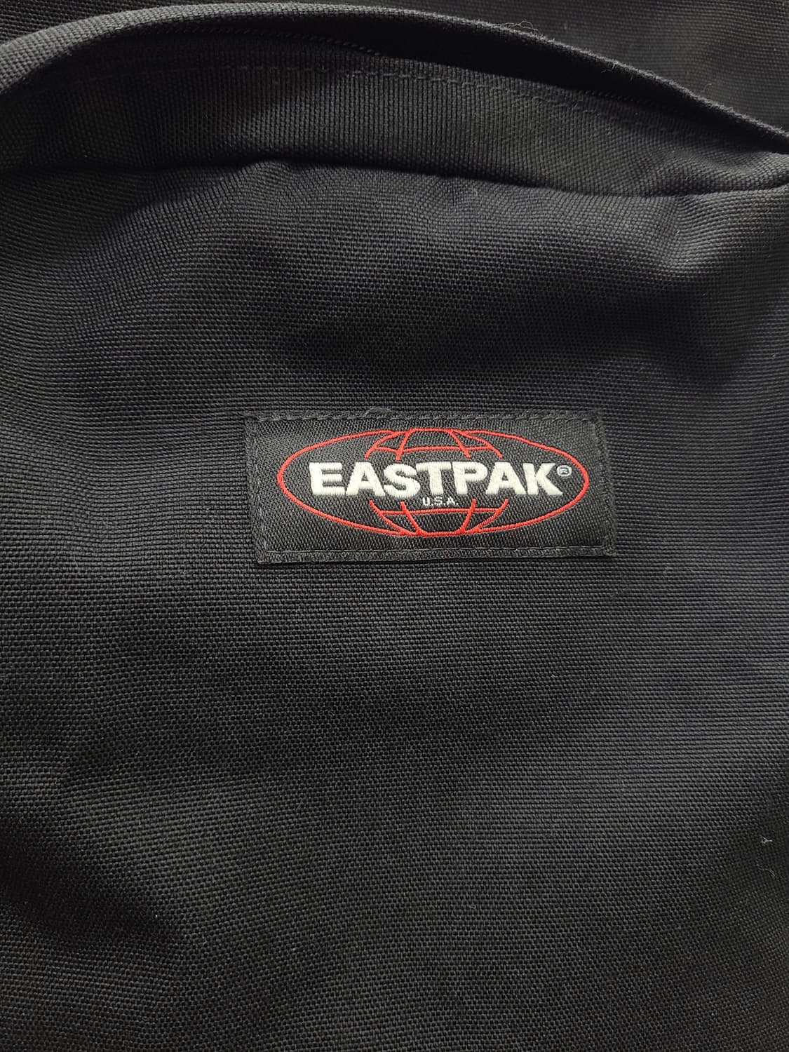 이스트팩 프로바이더 블랙 백팩 상품이미지2