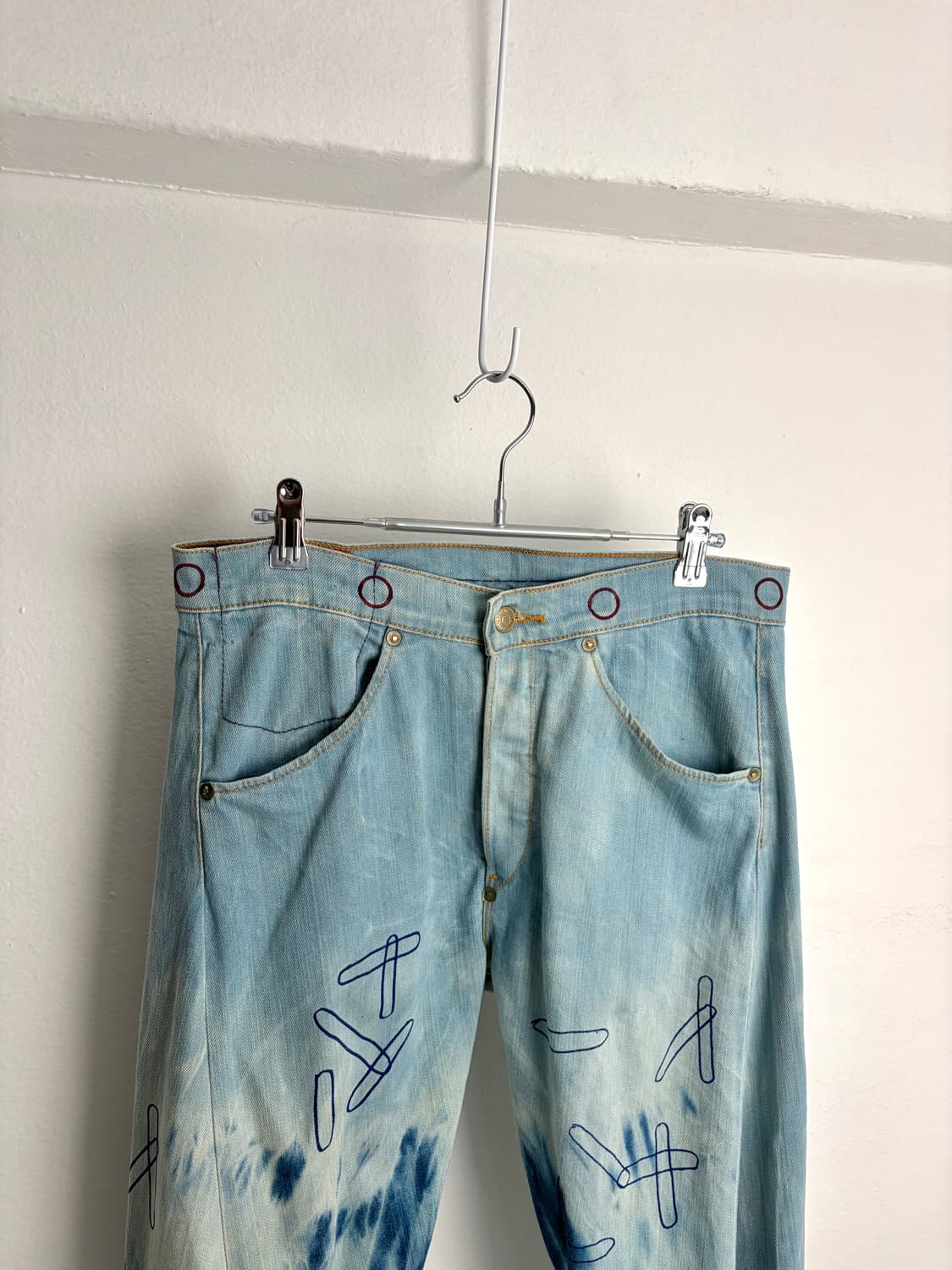 Levi’s Red Chaotic Bleach Jean 상품이미지2