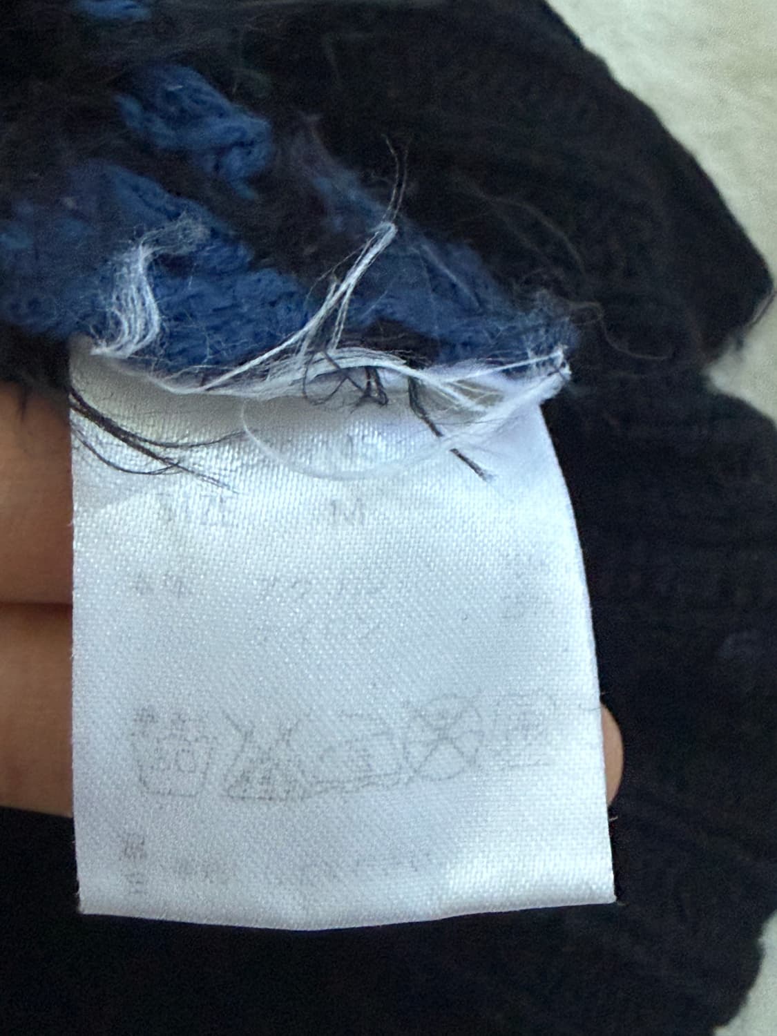 세실맥비 딥블루 캐캐체 나나 펑크 니트 상품이미지7