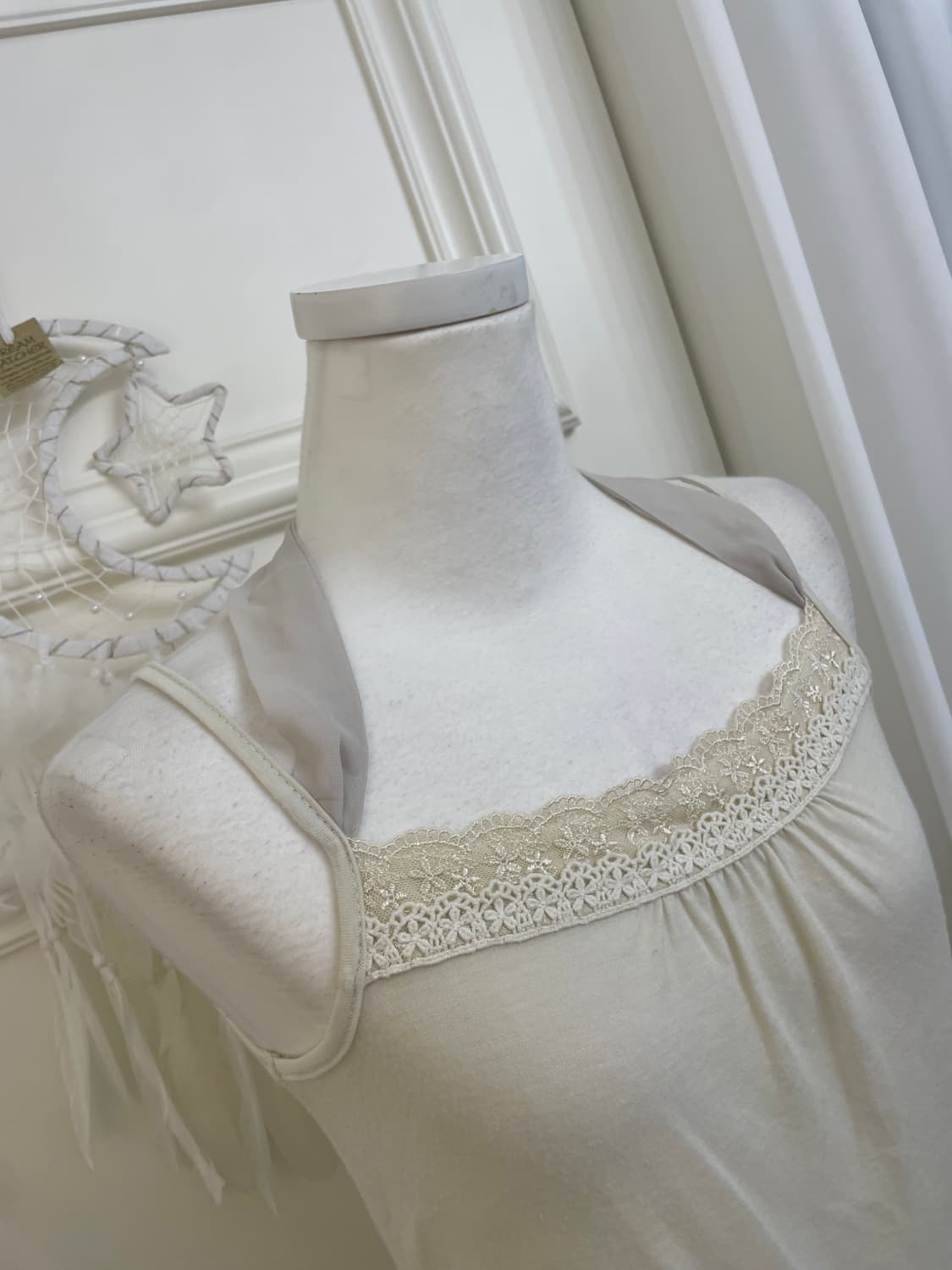 ivory one button cardigan&gray lace shir 상품이미지10