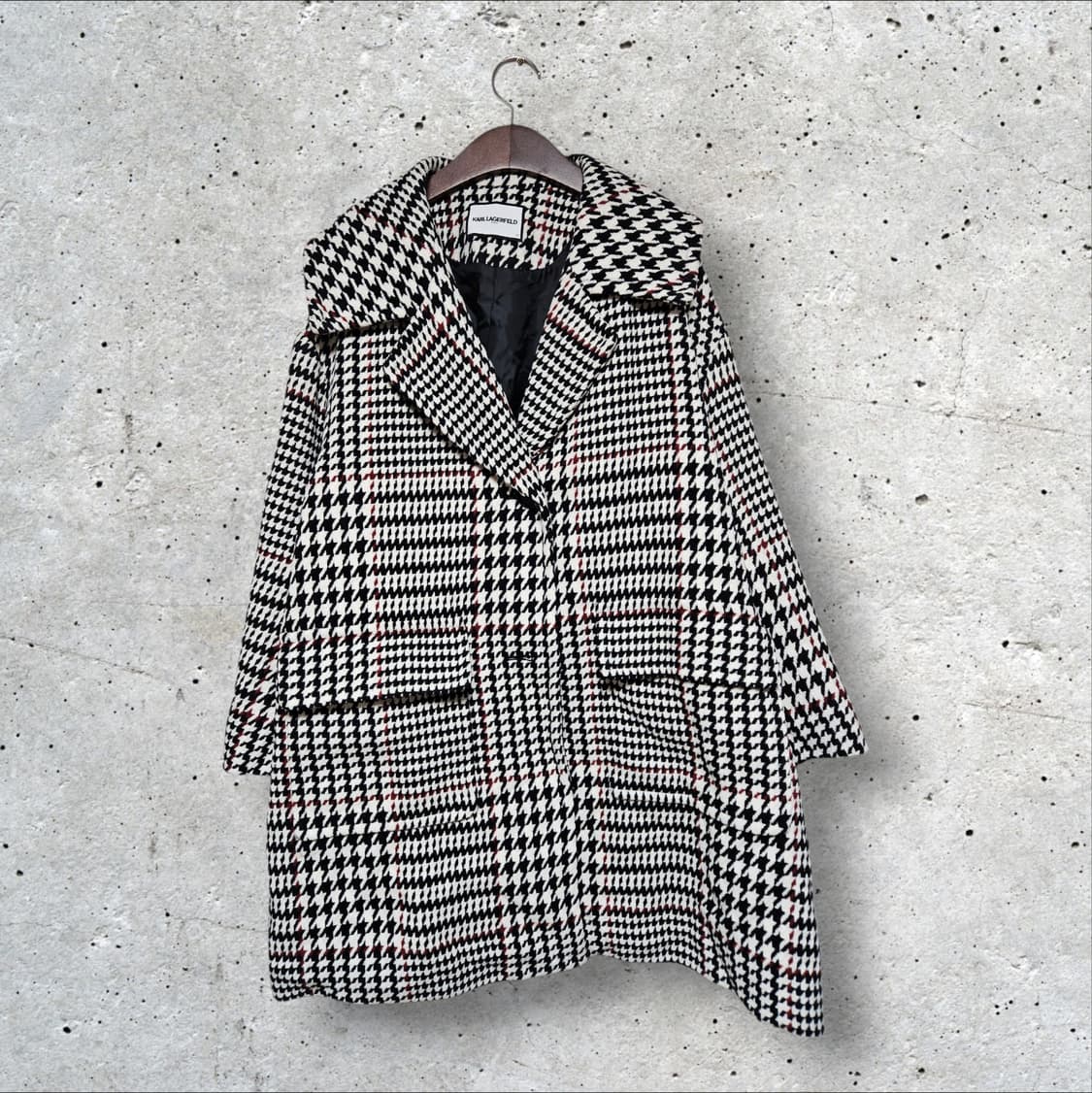 칼라거펠트 하운드투스 체크 패턴 루즈핏 하프 코트 (100/L) 상품이미지1