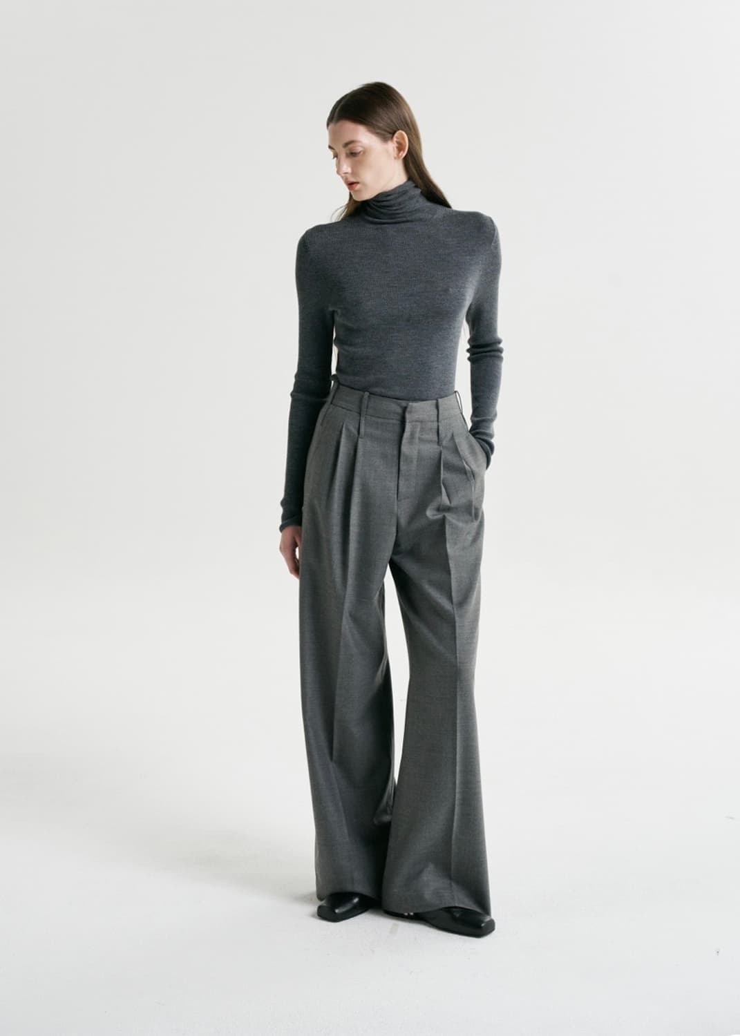 후왓웨어 Flow soft Turtleneck 차콜(M)새상품 상품이미지6
